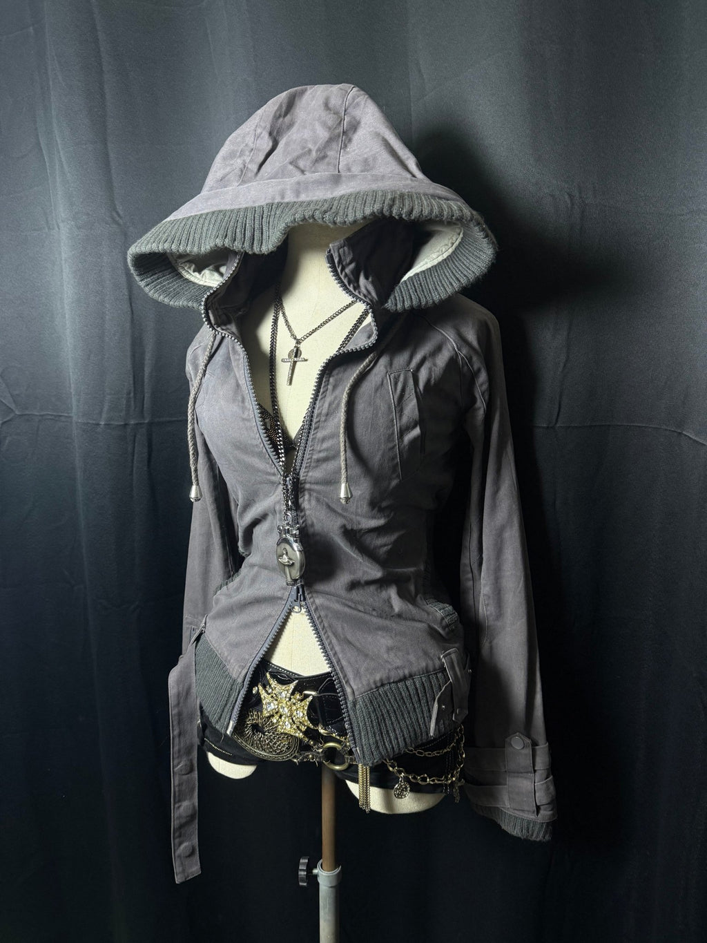 B2V - MAISON GLIFY JACKET ༒ vintage streetwear thrift y2k clothing by B2V_BAD2WEAR