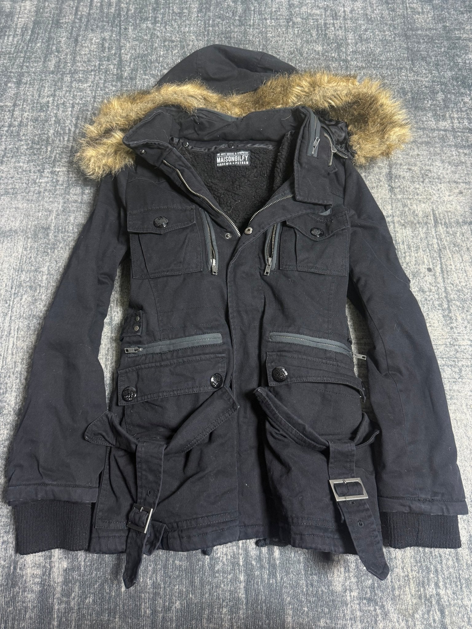 B2V - MAISON GLIFY JACKET༒ vintage streetwear thrift y2k clothing by B2V_BAD2WEAR