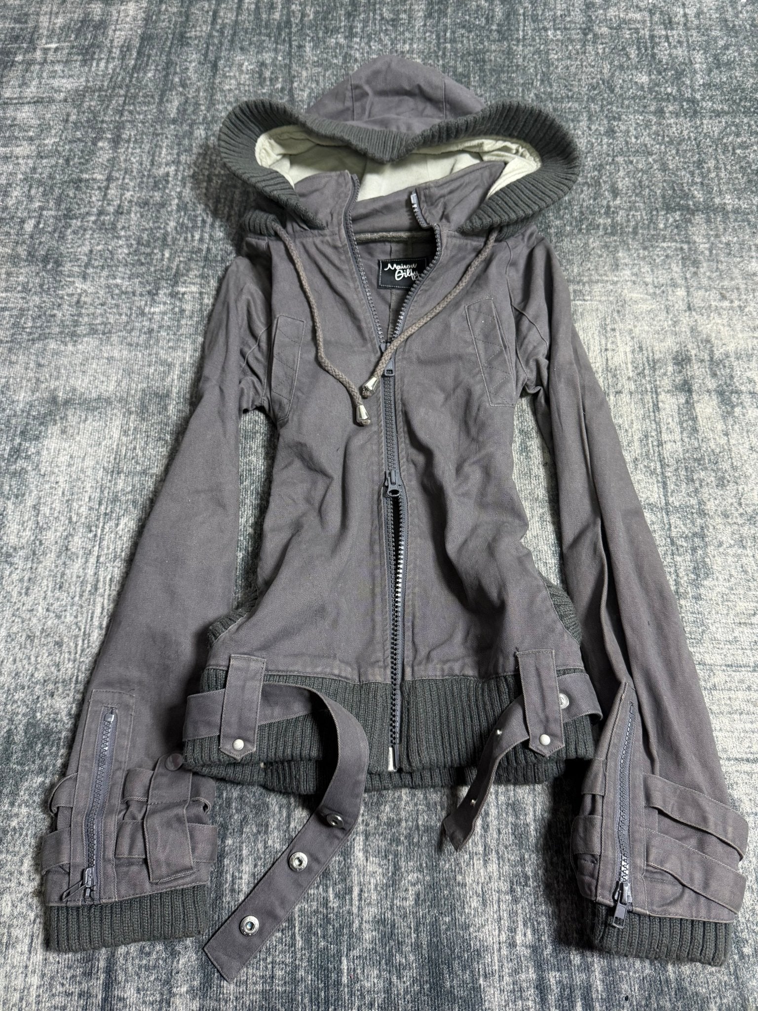 B2V - MAISON GLIFY JACKET ༒ vintage streetwear thrift y2k clothing by B2V_BAD2WEAR