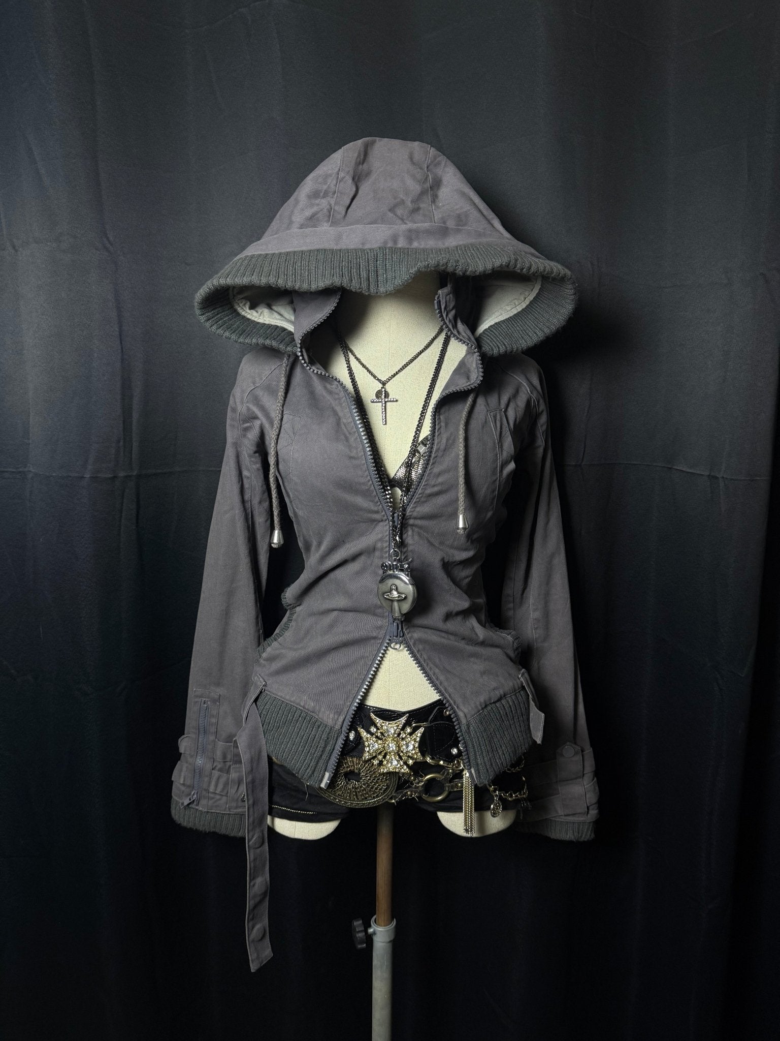 B2V - MAISON GLIFY JACKET ༒ vintage streetwear thrift y2k clothing by B2V_BAD2WEAR