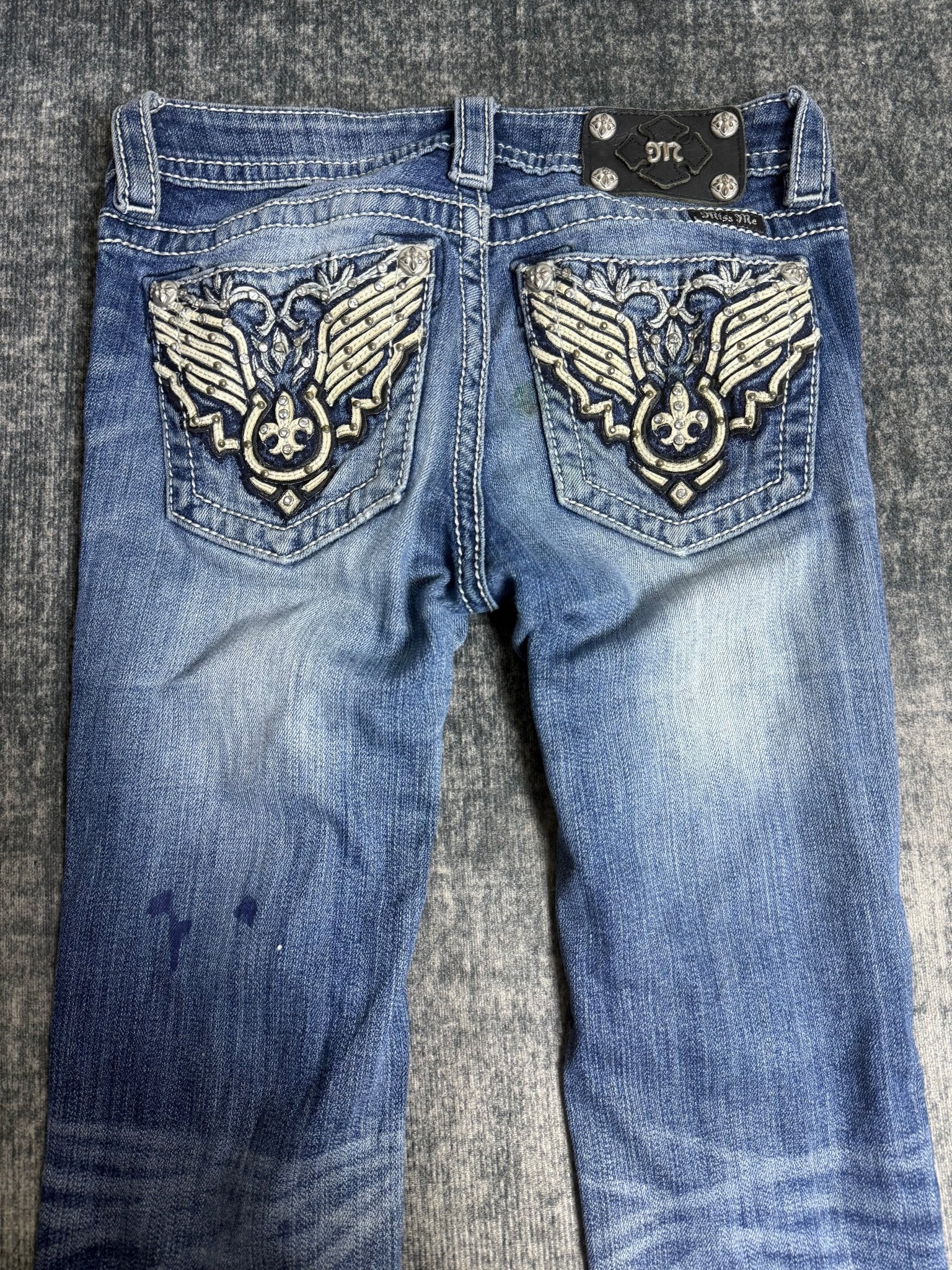 B2V - MISS ME JEANS༒ vintage streetwear thrift y2k clothing by B2V_BAD2WEAR