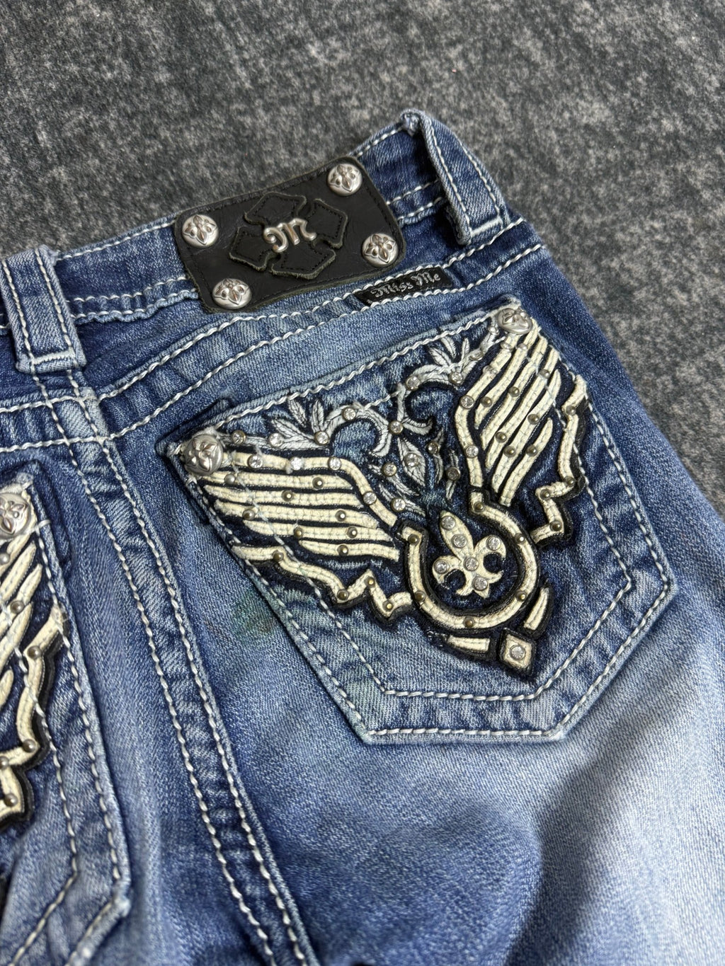 B2V - MISS ME JEANS༒ vintage streetwear thrift y2k clothing by B2V_BAD2WEAR