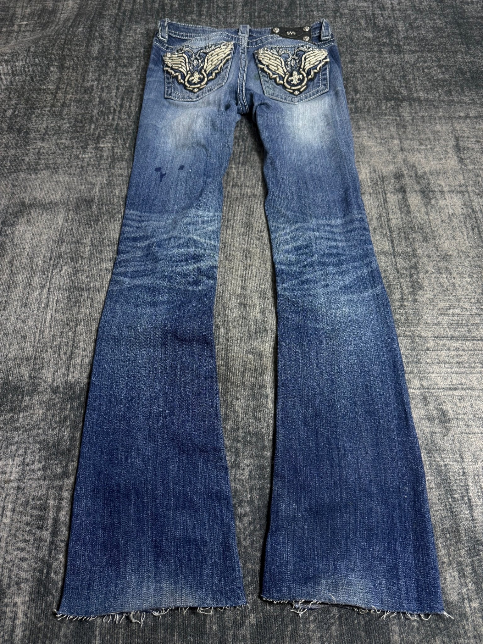 B2V - MISS ME JEANS༒ vintage streetwear thrift y2k clothing by B2V_BAD2WEAR