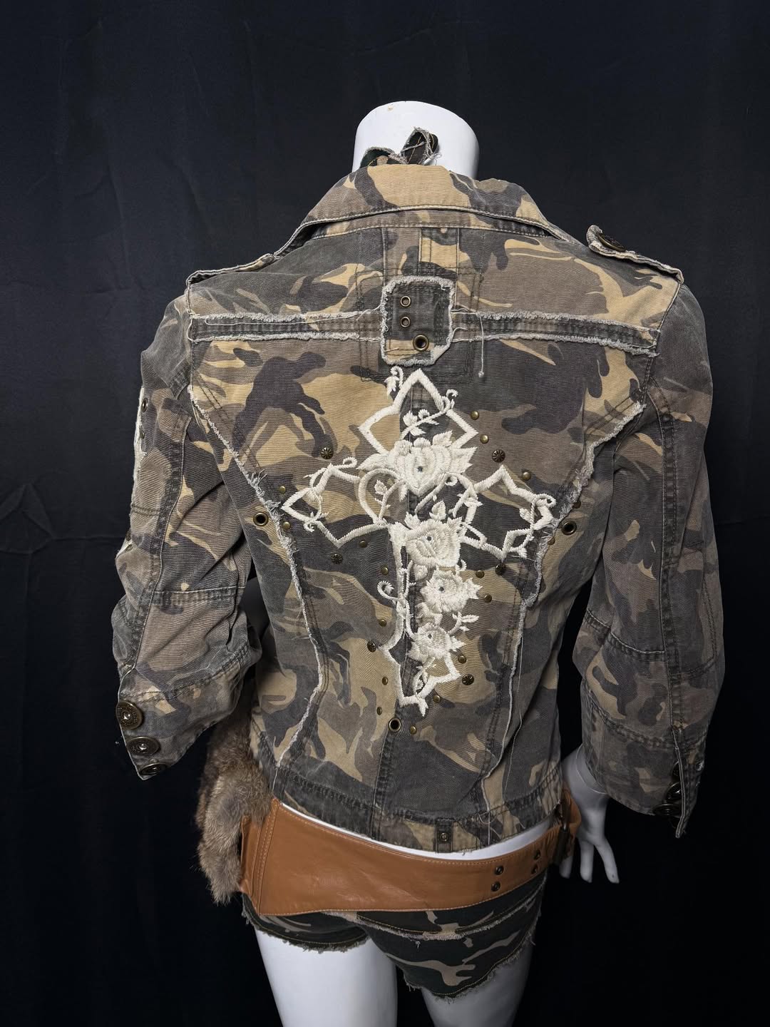 B2V - MISSME JACKET༒ vintage streetwear thrift y2k clothing by B2V_BAD2WEAR
