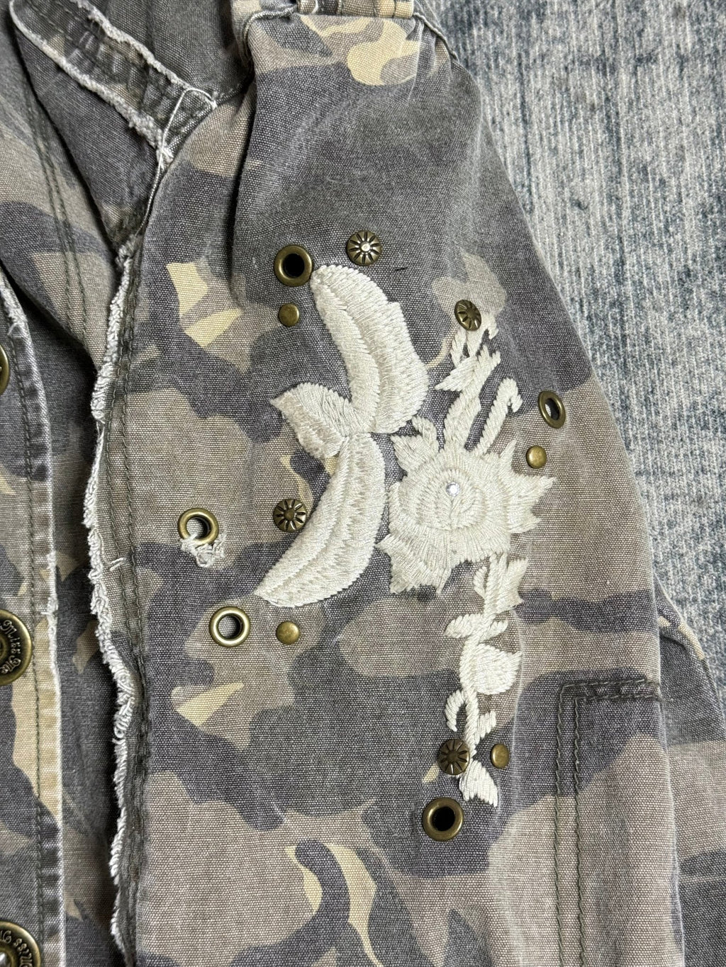 B2V - MISSME JACKET༒ vintage streetwear thrift y2k clothing by B2V_BAD2WEAR