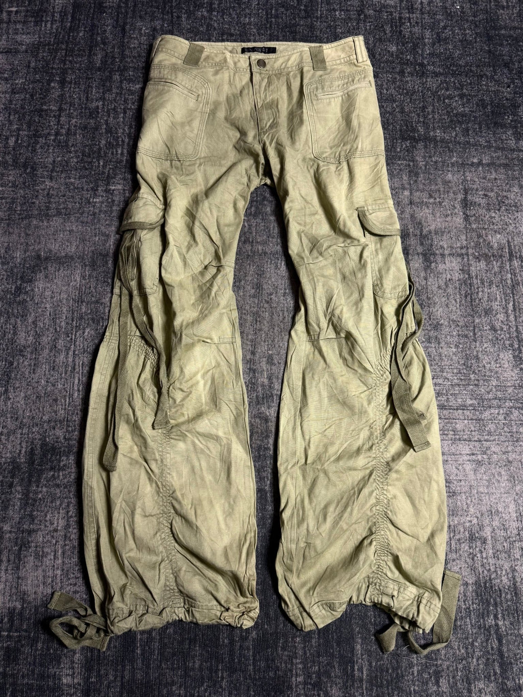 B2V - NANDI CARGO PANT ༒ vintage streetwear thrift y2k clothing by B2V_BAD2WEAR