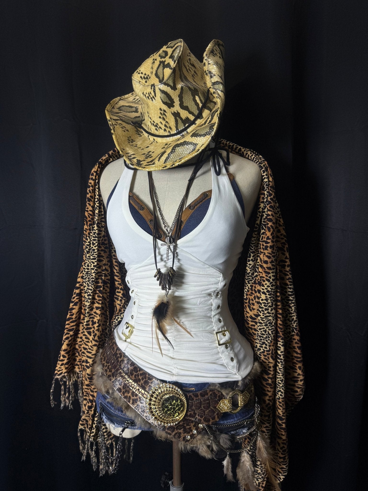 B2V - OUTFIT༒ vintage streetwear thrift y2k clothing by B2V_BAD2WEAR