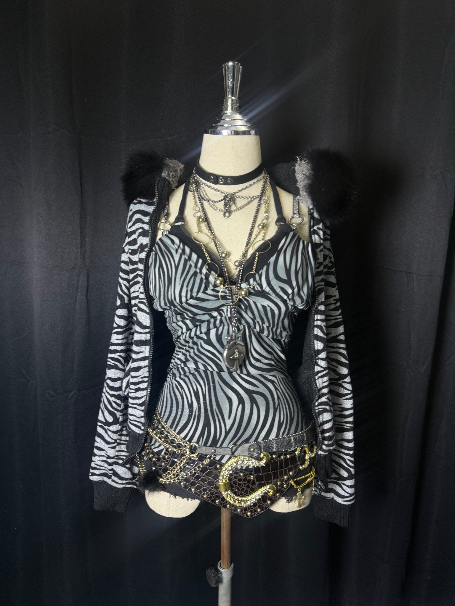 B2V - OUTFIT ༒ vintage streetwear thrift y2k clothing by B2V_BAD2WEAR