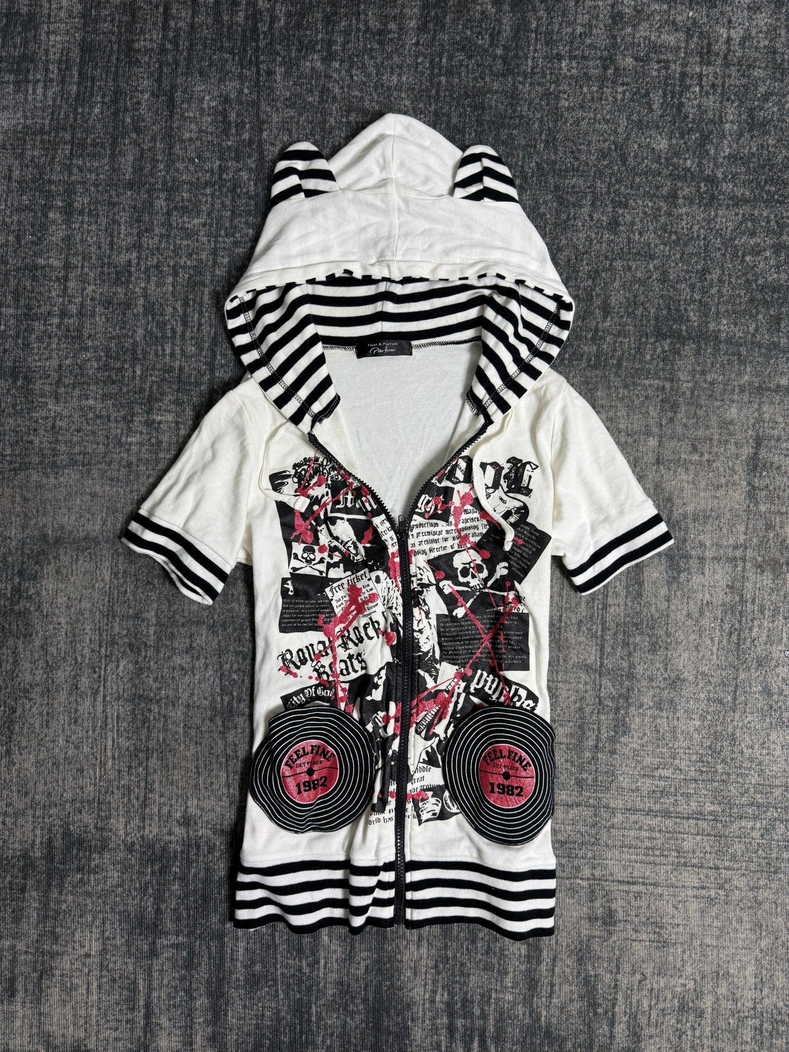 B2V - PARFUM HOODIE༒ vintage streetwear thrift y2k clothing by B2V_BAD2WEAR