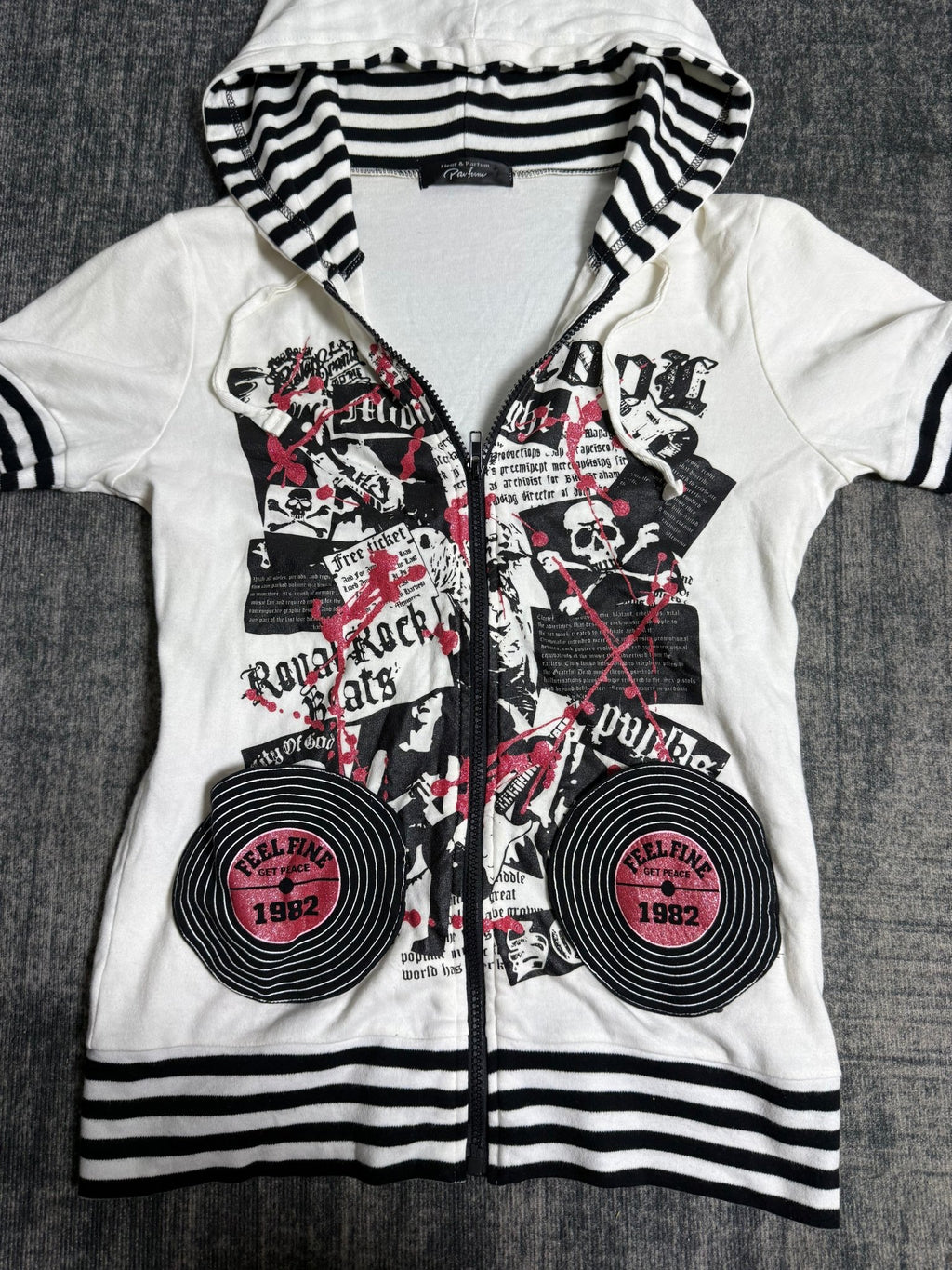 B2V - PARFUM HOODIE༒ vintage streetwear thrift y2k clothing by B2V_BAD2WEAR
