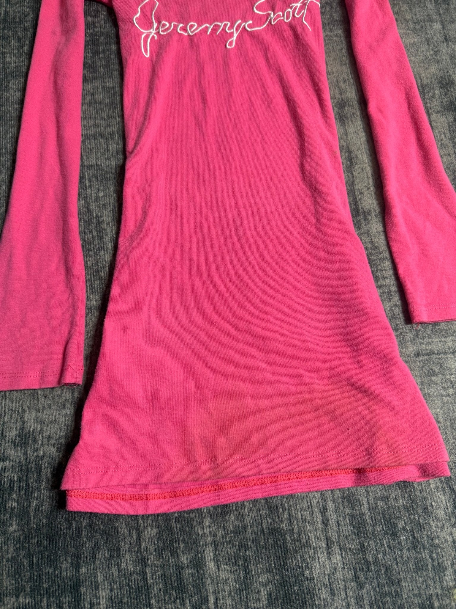 B2V - PINK LONG SLEEV ༒ vintage streetwear thrift y2k clothing by B2V_BAD2WEAR