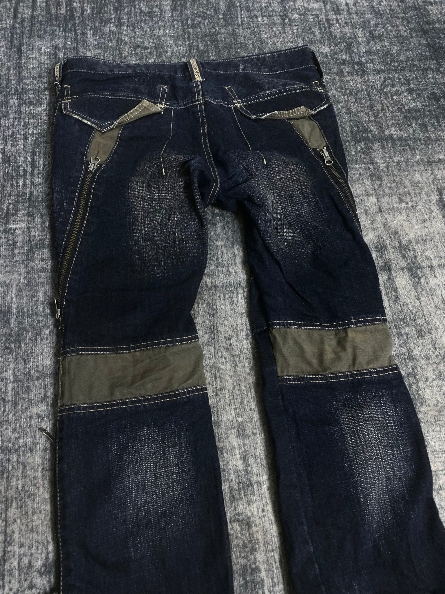 B2V - PPFM MULTI ZIP JEAN༒ vintage streetwear thrift y2k clothing by B2V_BAD2WEAR