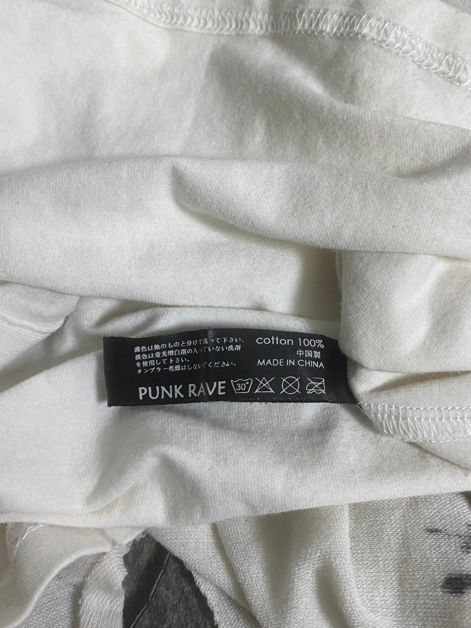 B2V - PUNK RAVE SHIRT༒ vintage streetwear thrift y2k clothing by B2V_BAD2WEAR