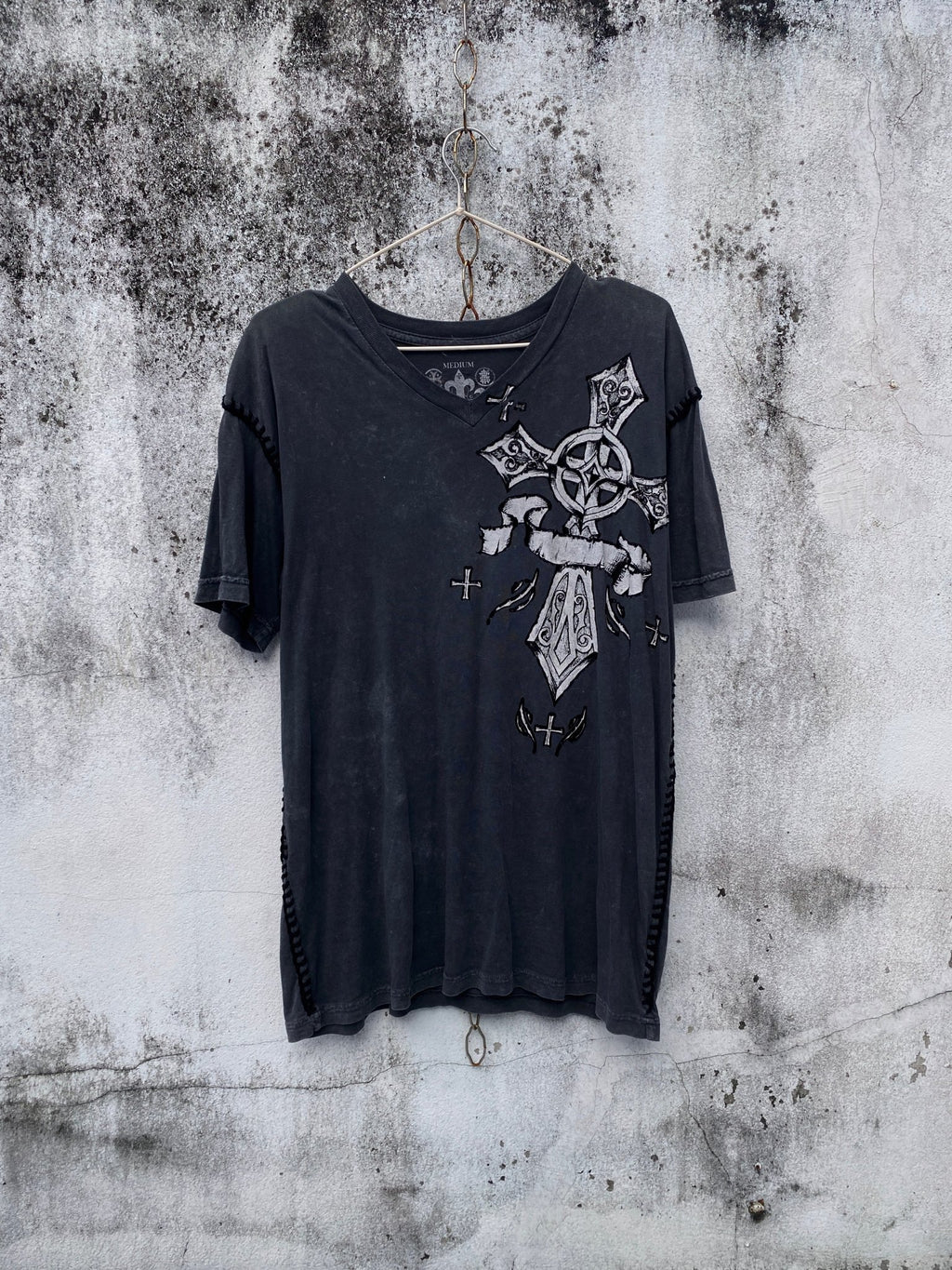 B2V - RAW STATE TOP༒ vintage streetwear thrift y2k clothing by B2V_BAD2WEAR