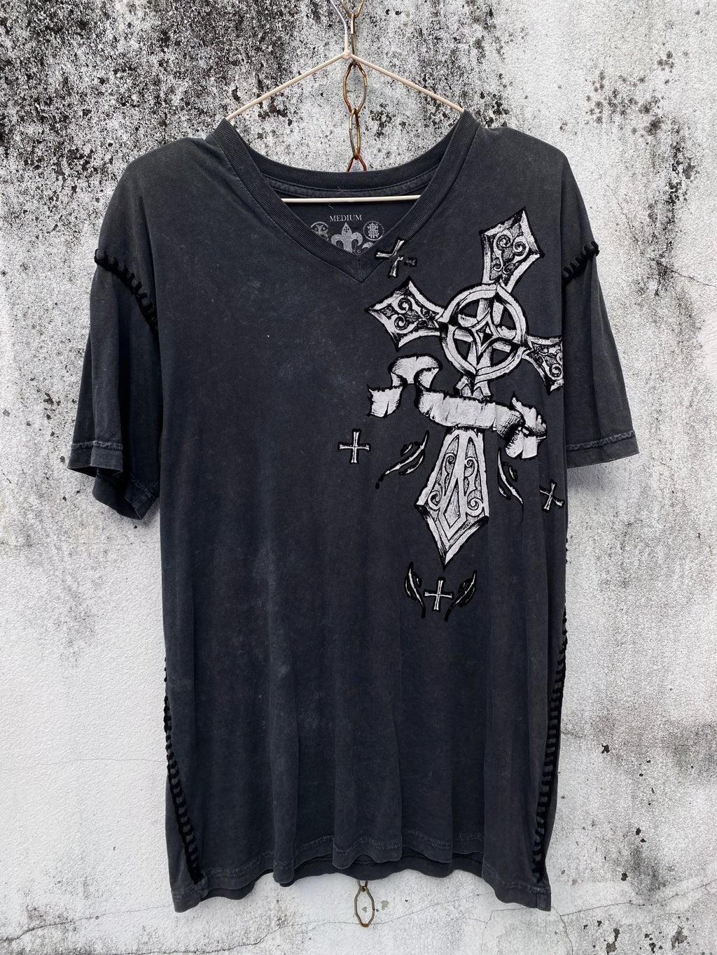 B2V - RAW STATE TOP༒ vintage streetwear thrift y2k clothing by B2V_BAD2WEAR