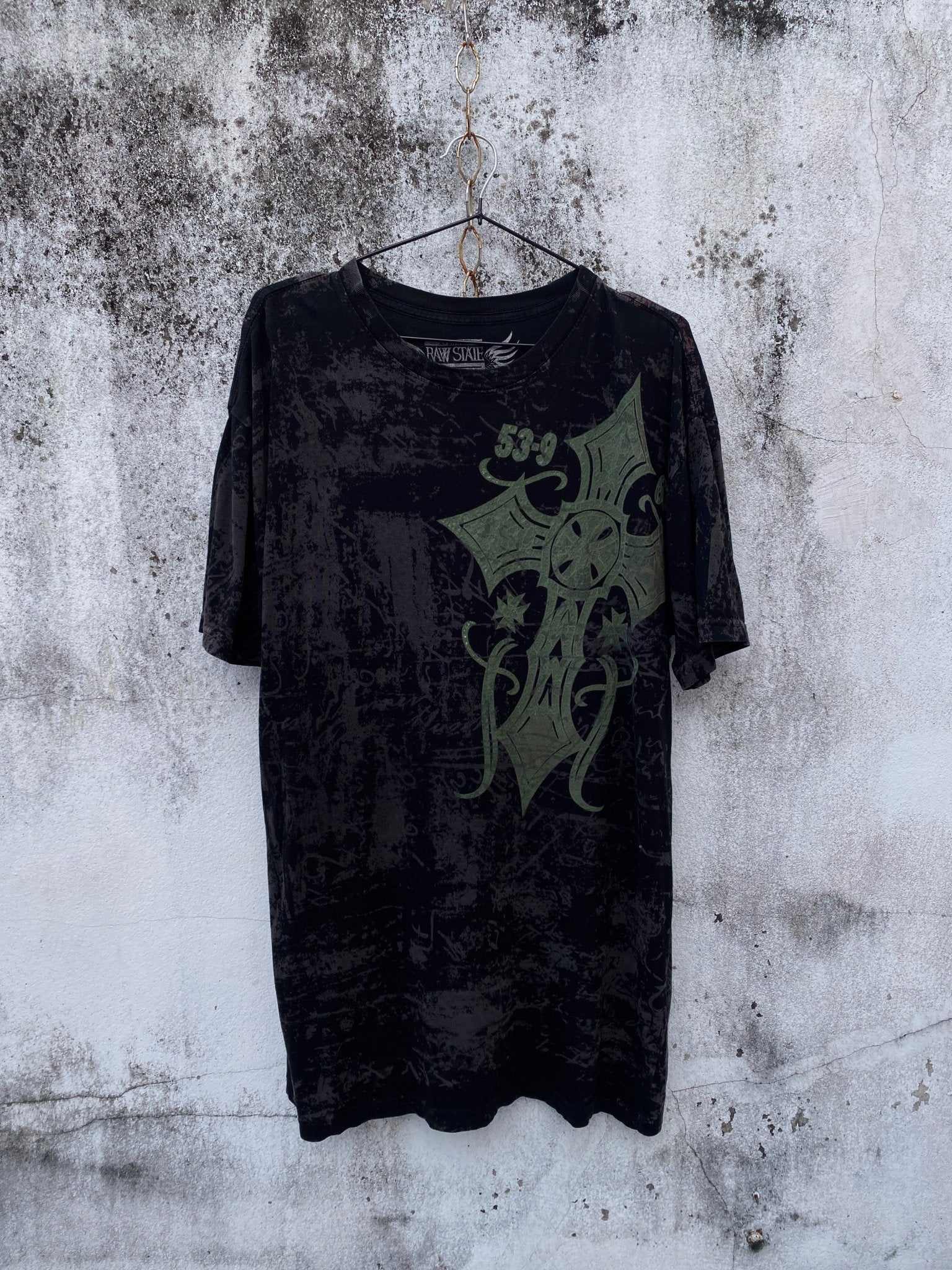 B2V - RAW STATE TOP༒ vintage streetwear thrift y2k clothing by B2V_BAD2WEAR