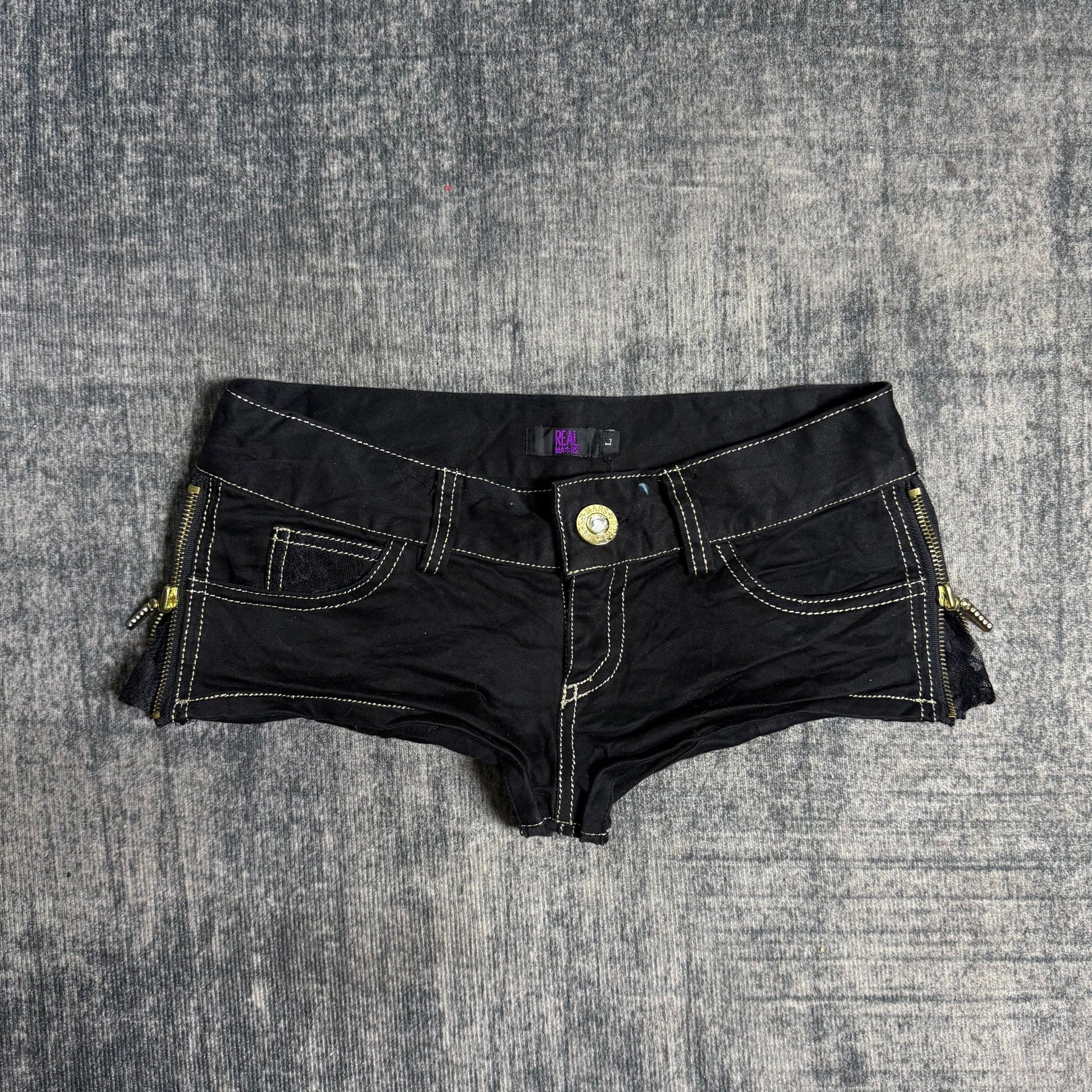 B2V REAL*MARS SHORTS༒ vintage streetwear thrift y2k clothing by B2V_BAD2WEAR