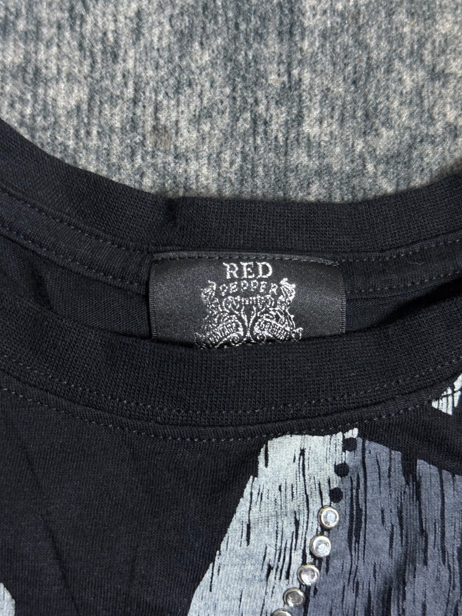 B2V - REDPEPPER SHIRT༒ vintage streetwear thrift y2k clothing by B2V_BAD2WEAR