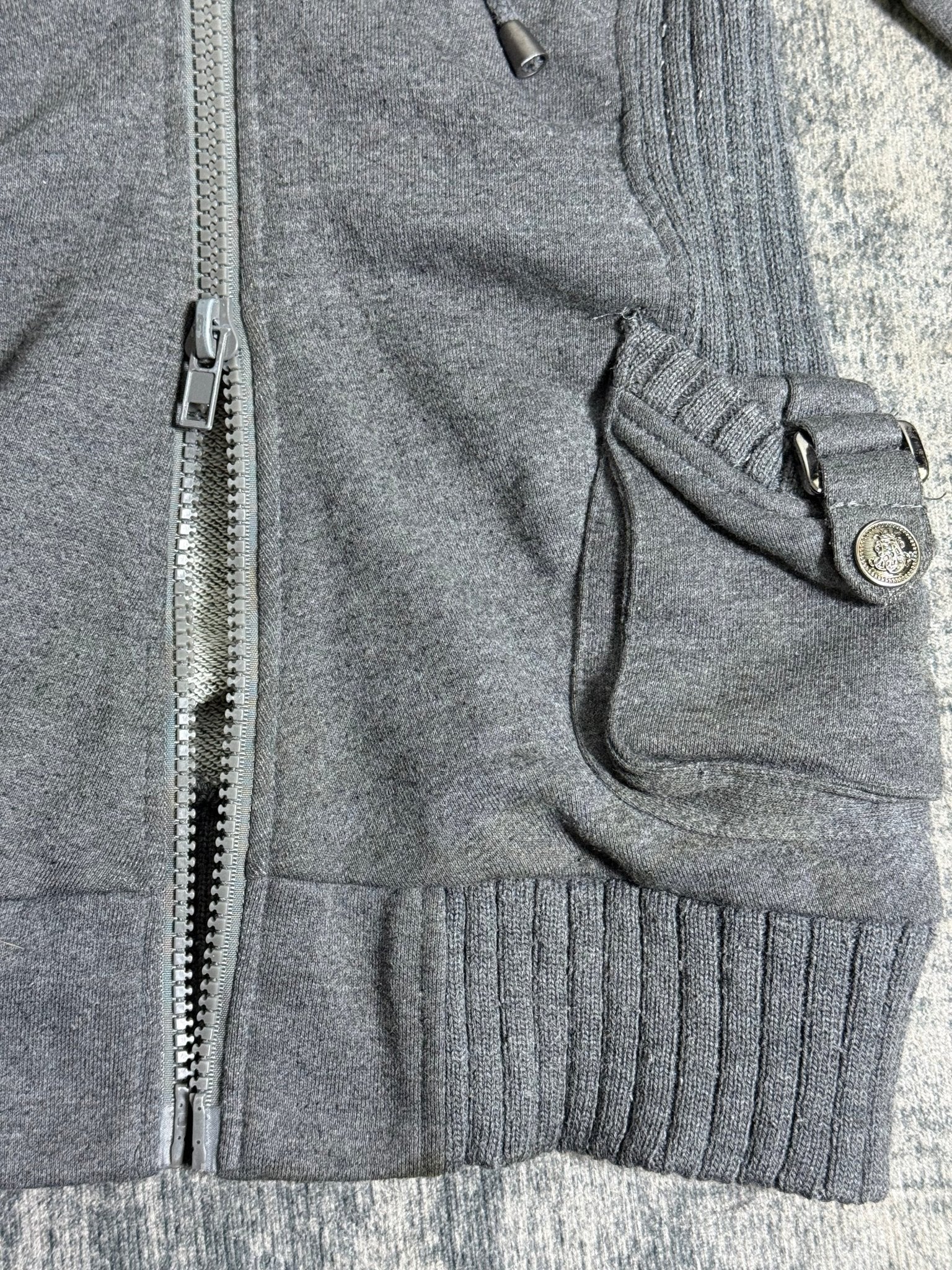 B2V - REI FIRENZE HOODIE༒ vintage streetwear thrift y2k clothing by B2V_BAD2WEAR