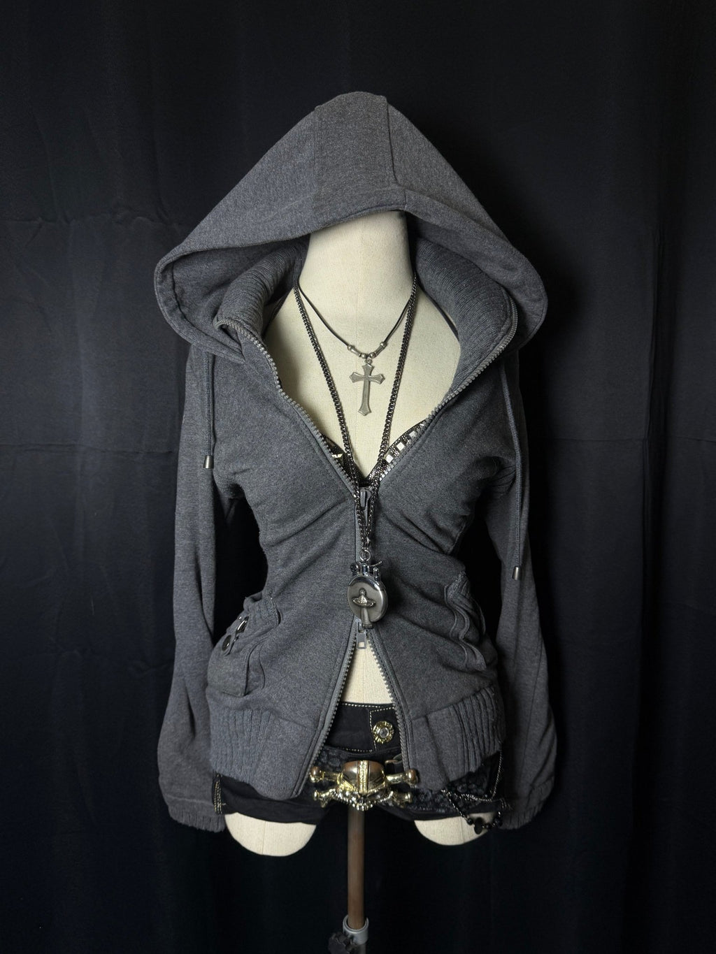 B2V - REI FIRENZE HOODIE༒ vintage streetwear thrift y2k clothing by B2V_BAD2WEAR