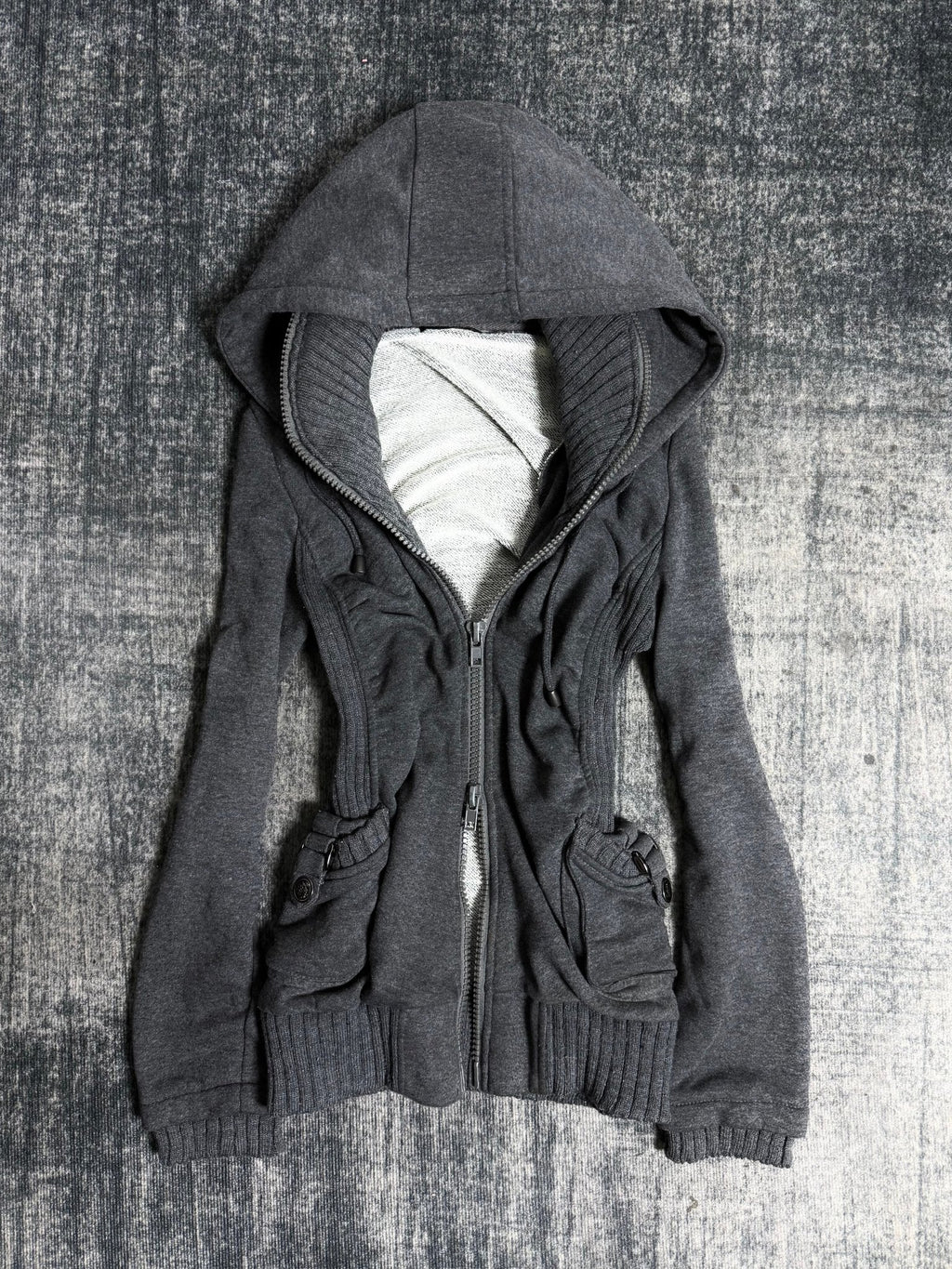 B2V - REI FIRENZE HOODIE༒ vintage streetwear thrift y2k clothing by B2V_BAD2WEAR