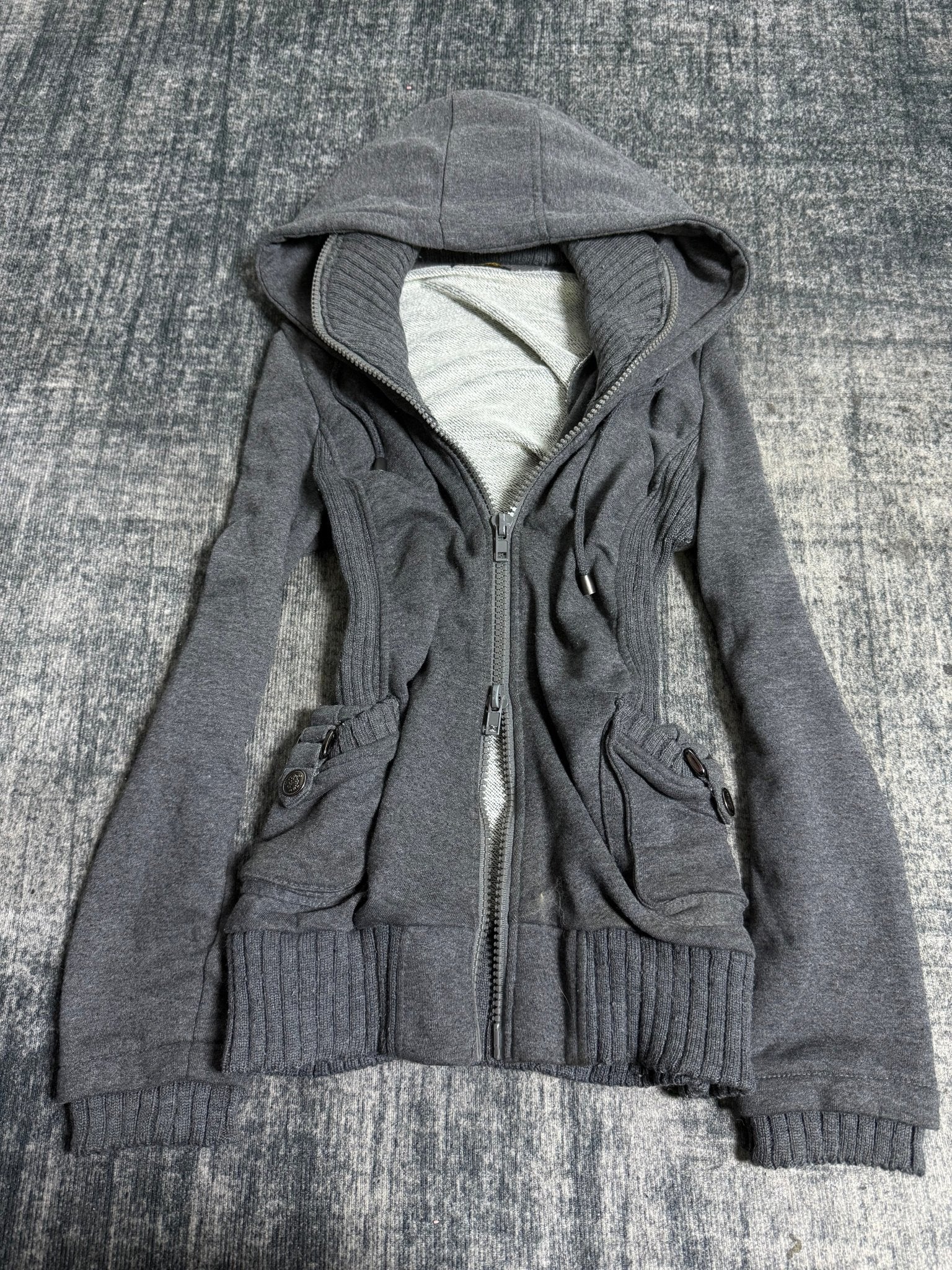 B2V - REI FIRENZE HOODIE༒ vintage streetwear thrift y2k clothing by B2V_BAD2WEAR