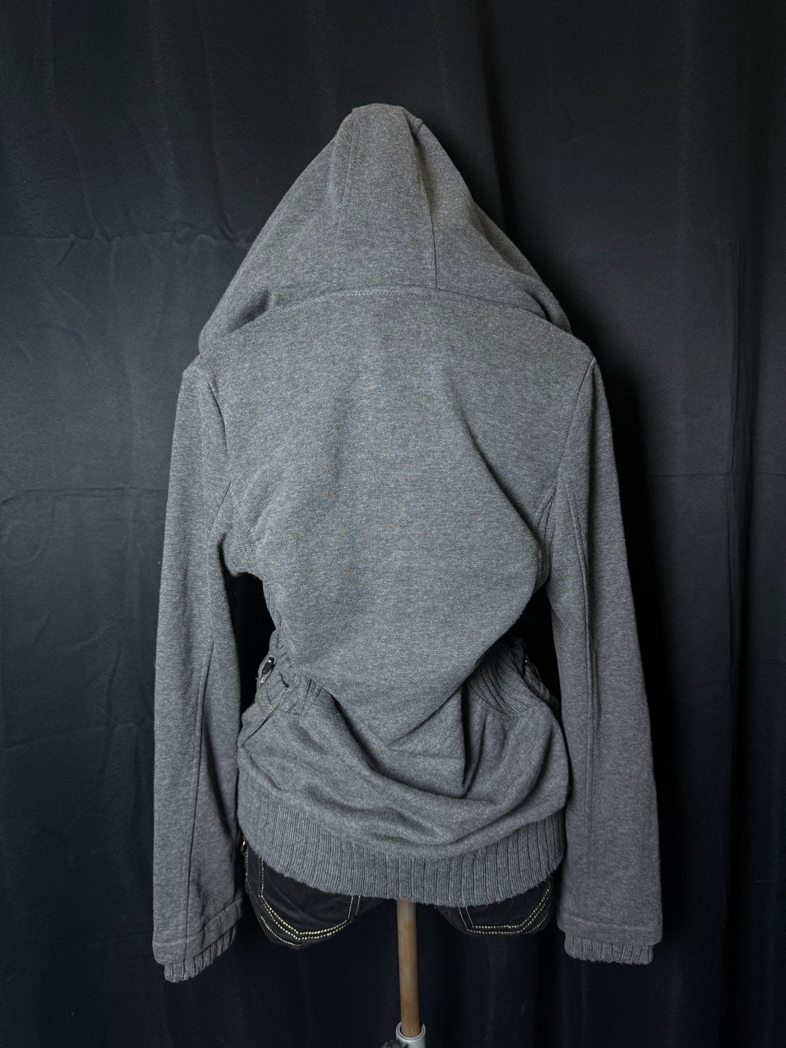 B2V - REI FIRENZE HOODIE༒ vintage streetwear thrift y2k clothing by B2V_BAD2WEAR