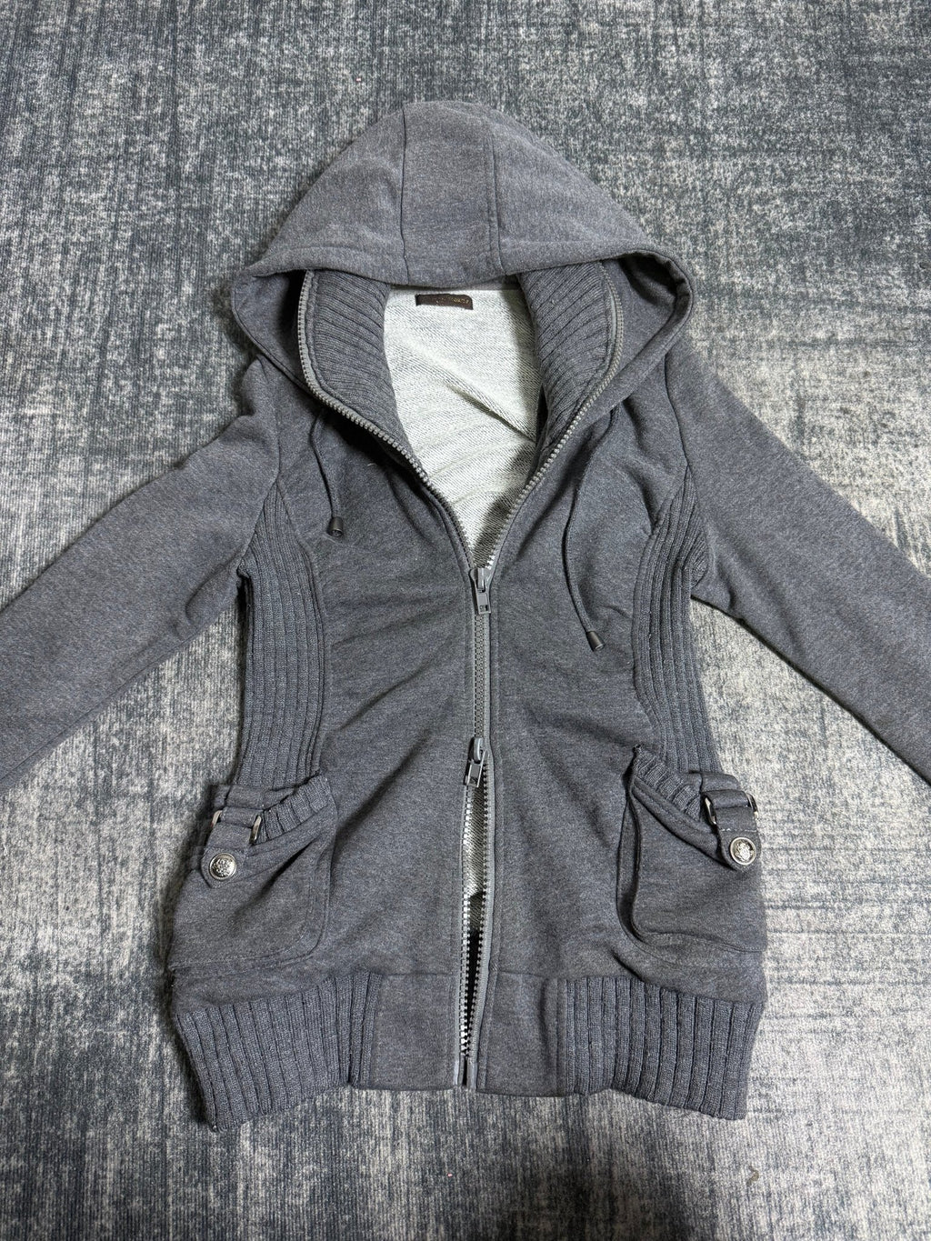 B2V - REI FIRENZE HOODIE༒ vintage streetwear thrift y2k clothing by B2V_BAD2WEAR
