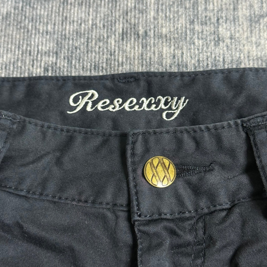 B2V - RESEXXY SHORT༒ vintage streetwear thrift y2k clothing by B2V_BAD2WEAR