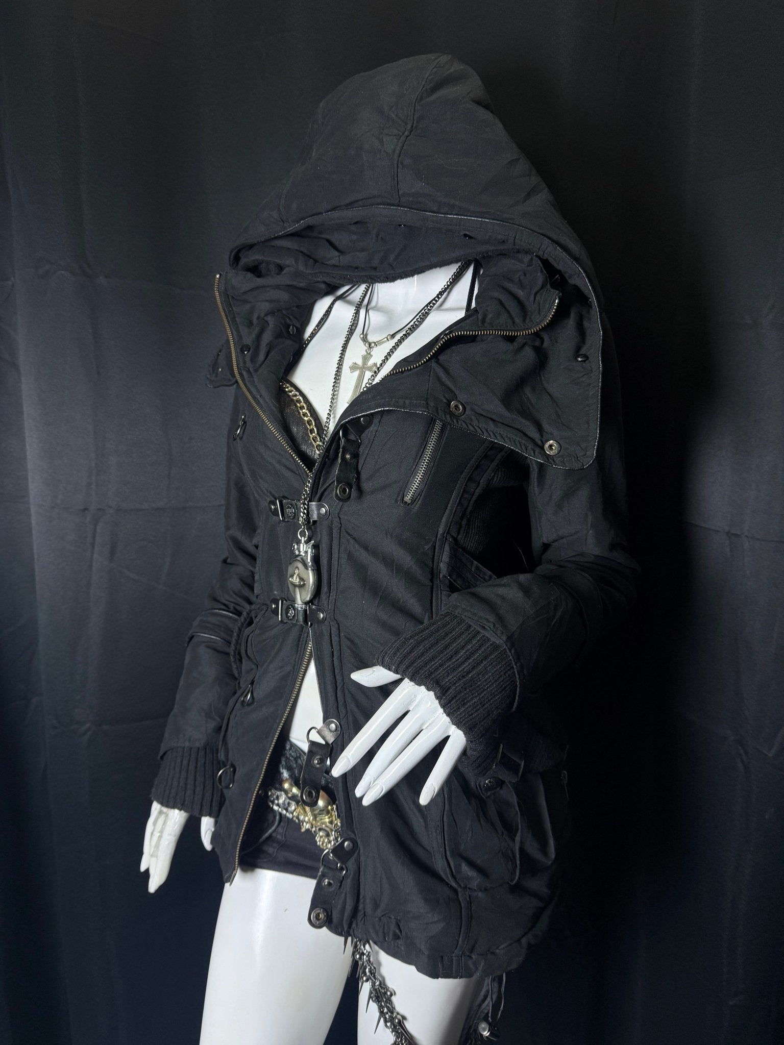 B2V - REVOLT JACKET༒ vintage streetwear thrift y2k clothing by B2V_BAD2WEAR