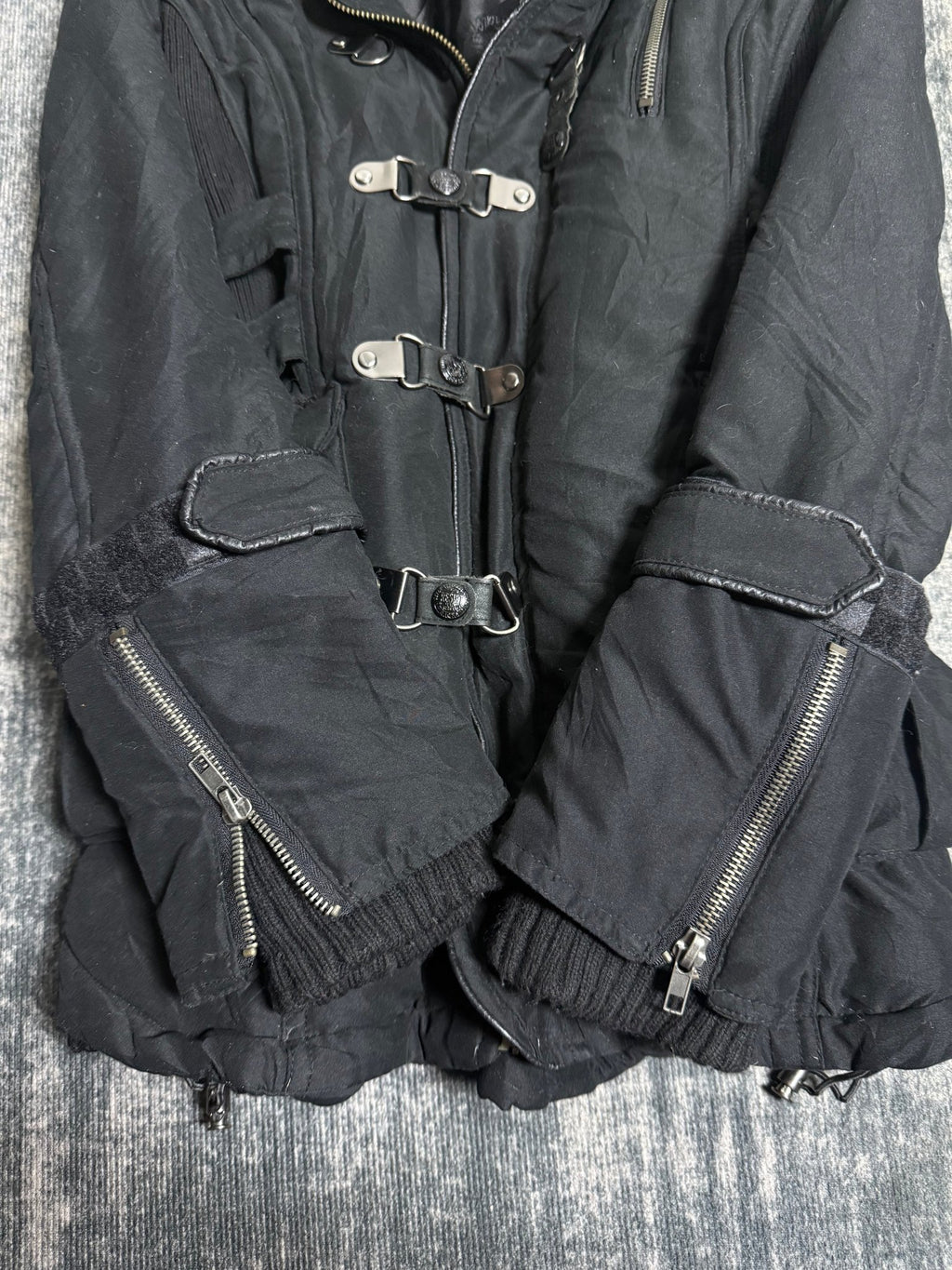 B2V - REVOLT JACKET༒ vintage streetwear thrift y2k clothing by B2V_BAD2WEAR