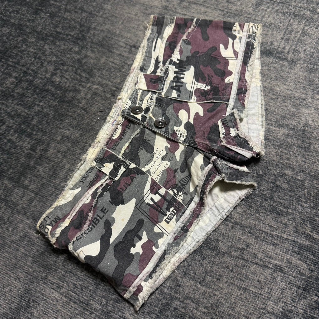 B2V - RICH HELL CAMO SHORT༒ vintage streetwear thrift y2k clothing by B2V_BAD2WEAR