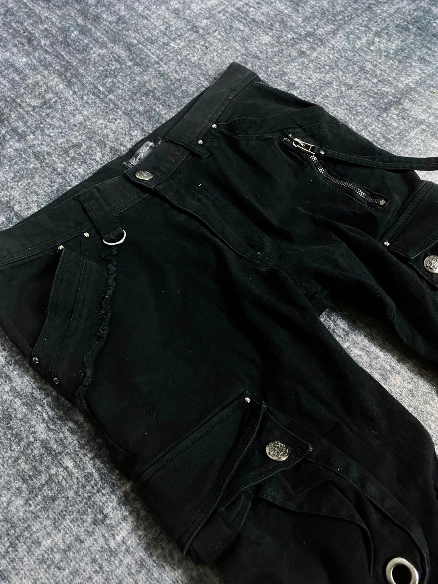 B2V - SAUEY JAPAN CARGO༒ vintage streetwear thrift y2k clothing by B2V_BAD2WEAR
