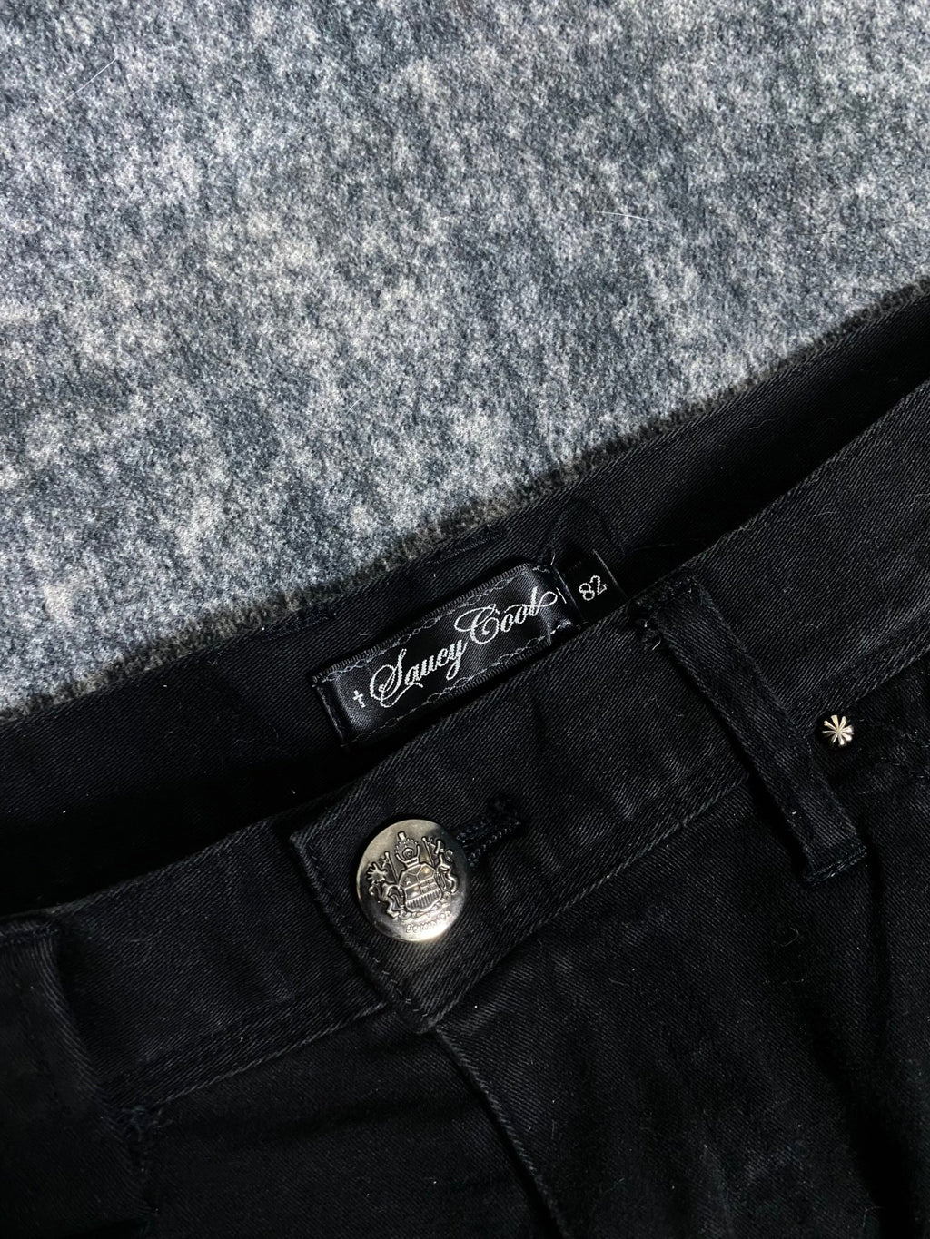 B2V - SAUEY JAPAN CARGO༒ vintage streetwear thrift y2k clothing by B2V_BAD2WEAR