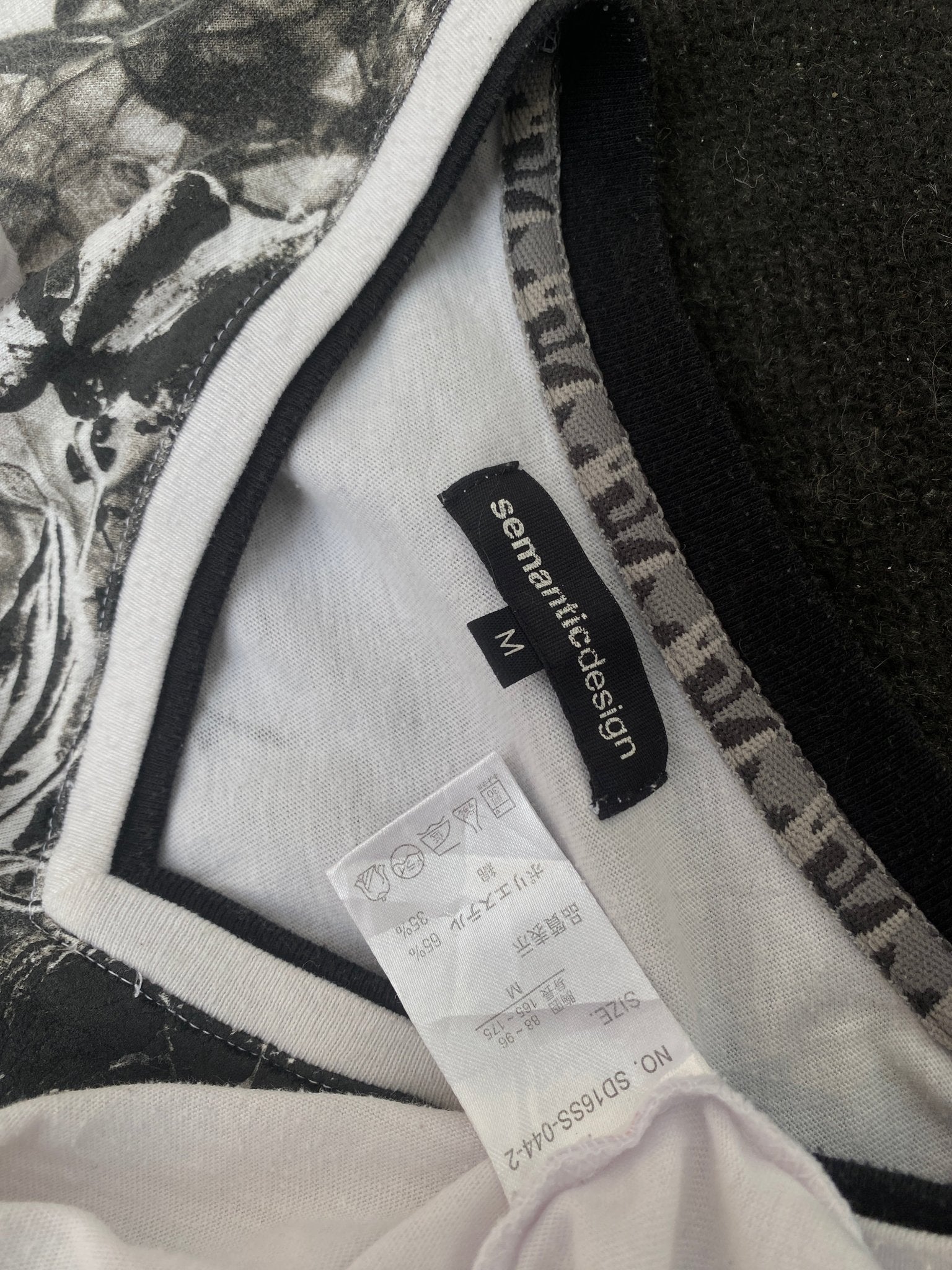 B2V - SEMANTIC DESIGN T༒ vintage streetwear thrift y2k clothing by B2V_BAD2WEAR