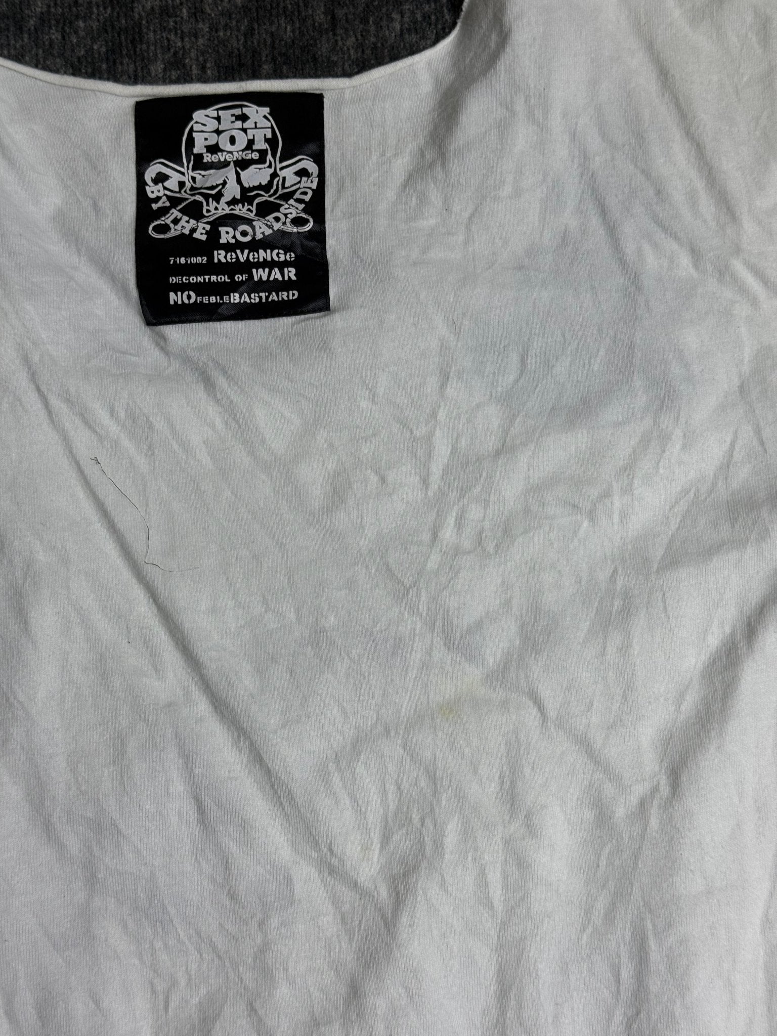 B2V - SEXPOT REVENGE TOP༒ vintage streetwear thrift y2k clothing by B2V_BAD2WEAR
