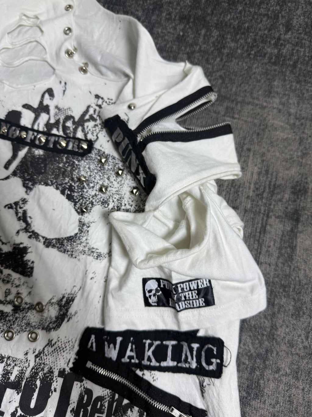 B2V - SEXPOT REVENGE TOP༒ vintage streetwear thrift y2k clothing by B2V_BAD2WEAR