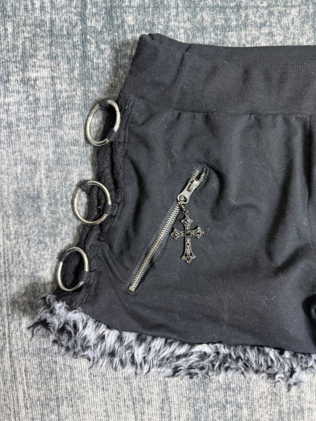 B2V - SHORT༒ vintage streetwear thrift y2k clothing by B2V_BAD2WEAR