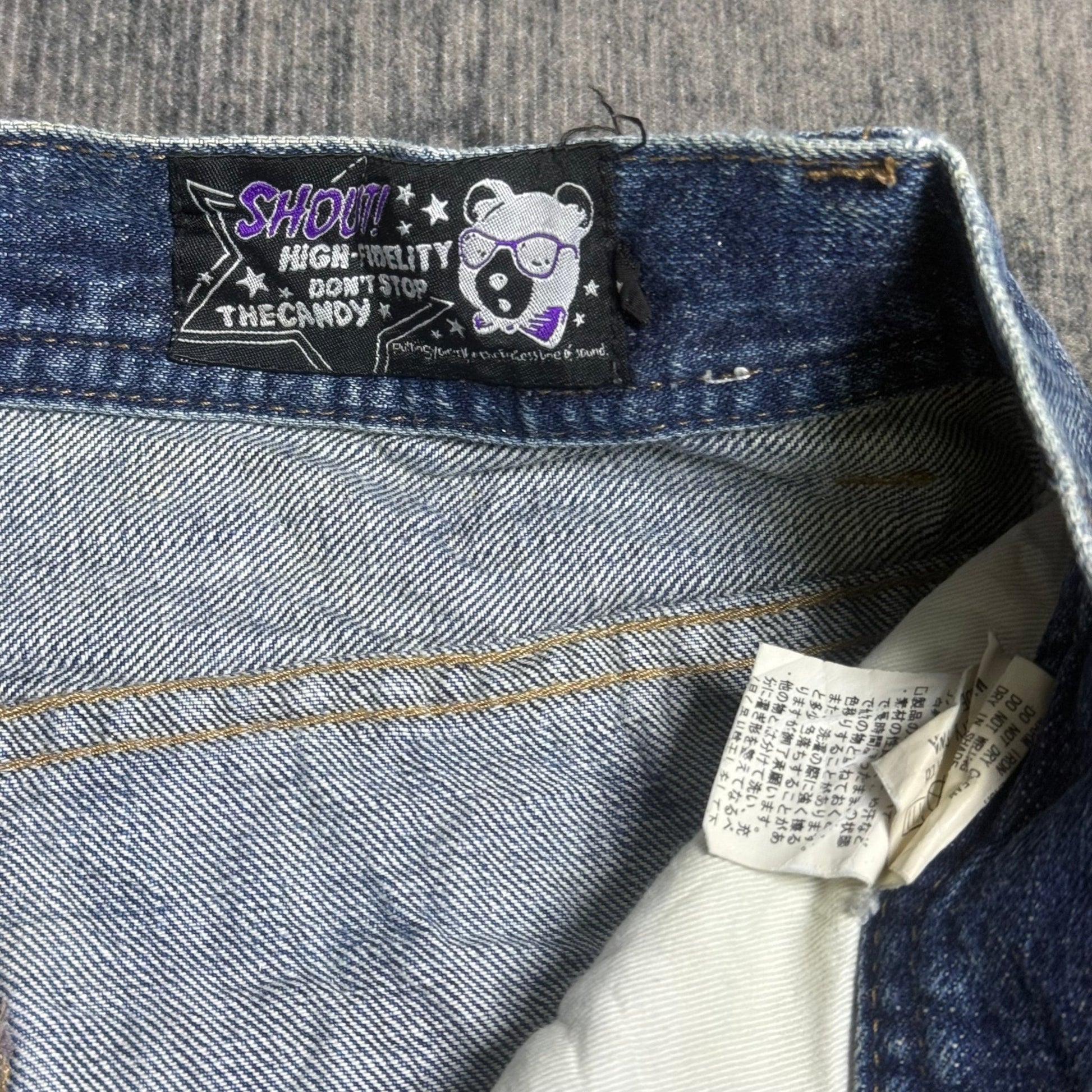 B2V - SHOUT SHORT༒SS22 vintage streetwear thrift y2k clothing by B2V_BAD2WEAR