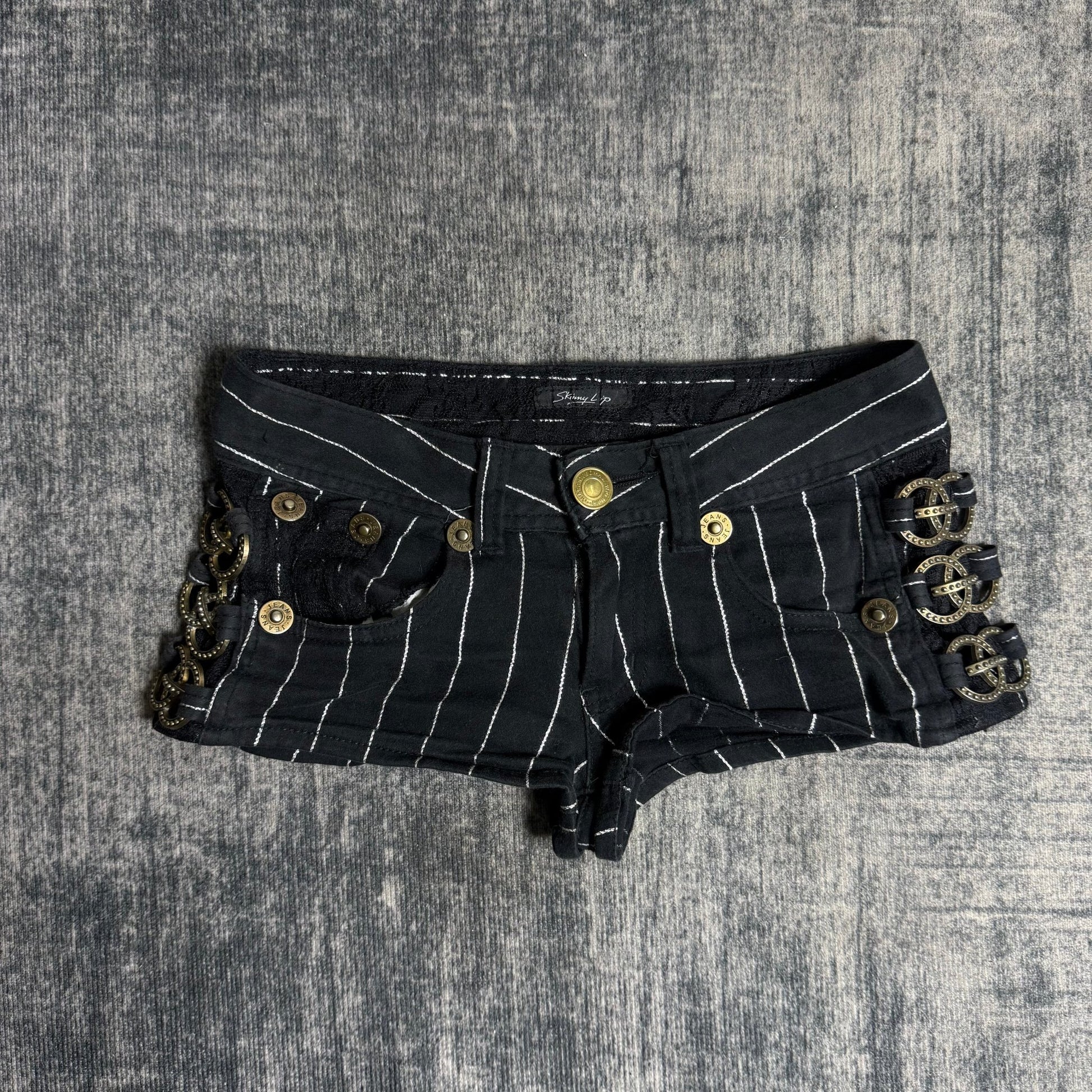B2V - SKINNY LIPS SHORTS11༒ vintage streetwear thrift y2k clothing by B2V_BAD2WEAR