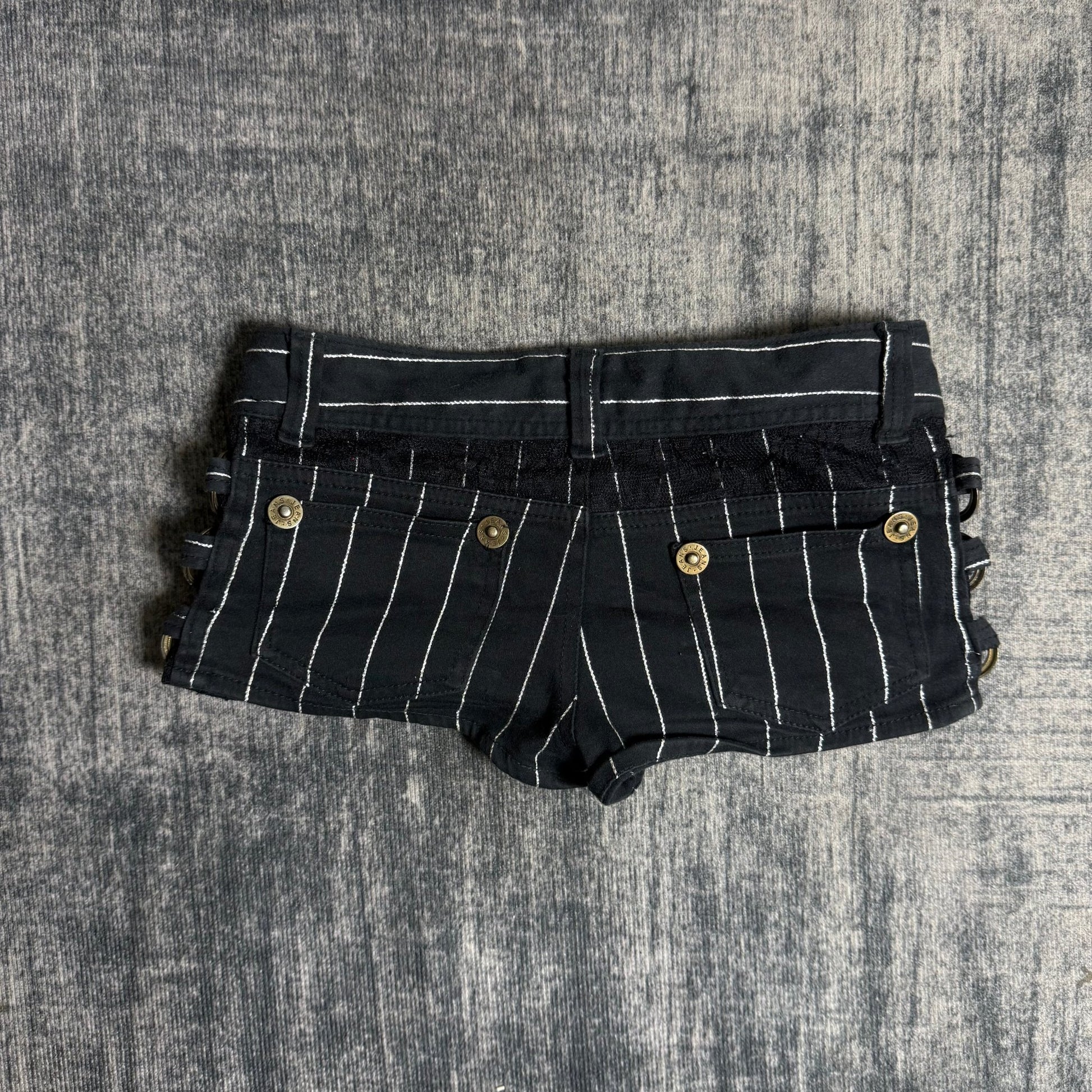 B2V - SKINNY LIPS SHORTS11༒ vintage streetwear thrift y2k clothing by B2V_BAD2WEAR