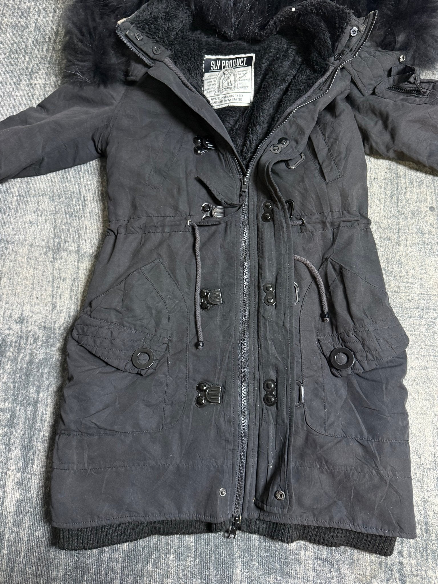 B2V - SLY JACKET༒ vintage streetwear thrift y2k clothing by B2V_BAD2WEAR