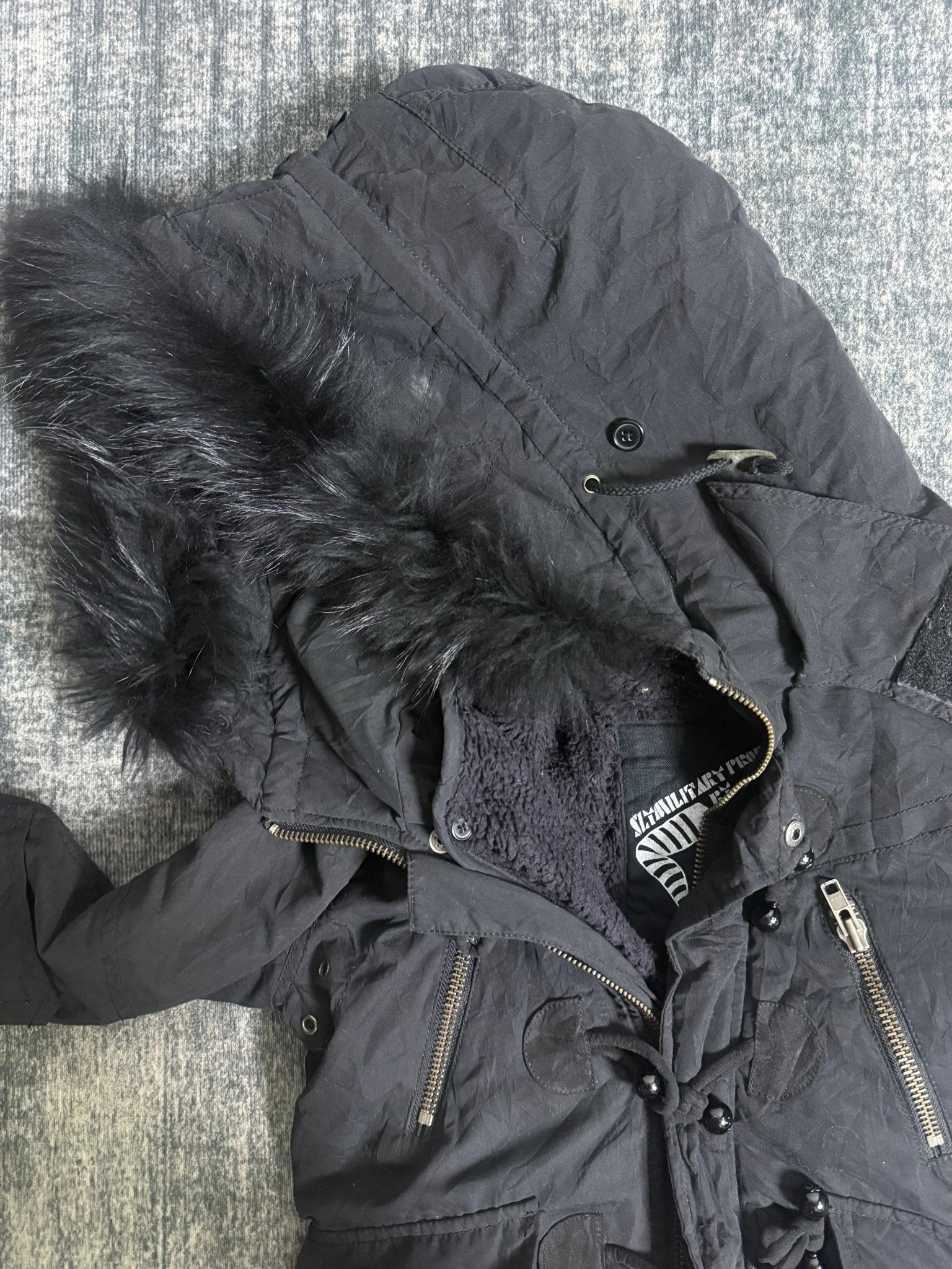 B2V - SLY JACKET༒ vintage streetwear thrift y2k clothing by B2V_BAD2WEAR