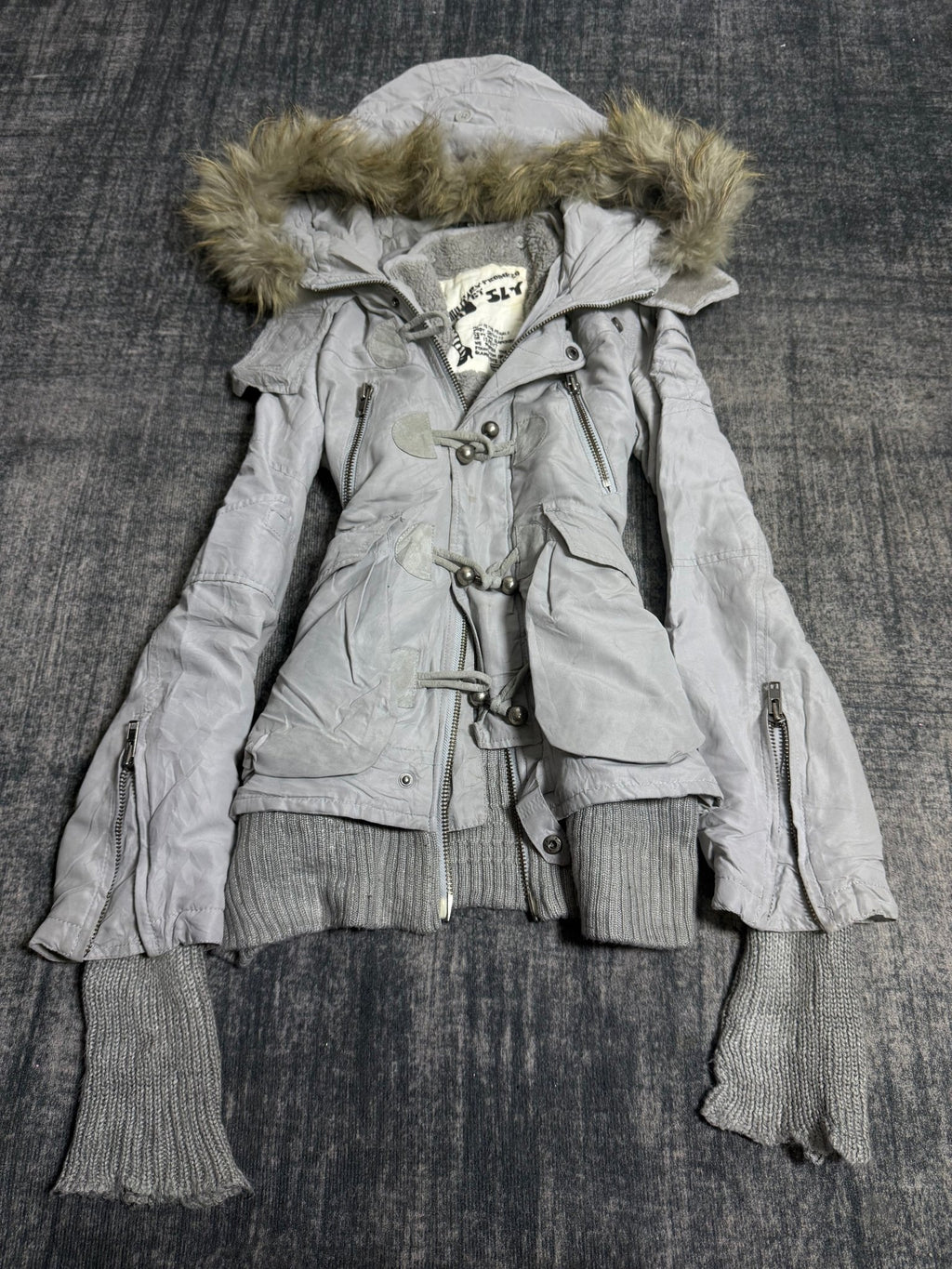 B2V - SLY JACKET༒ *RARE* vintage streetwear thrift y2k clothing by B2V_BAD2WEAR