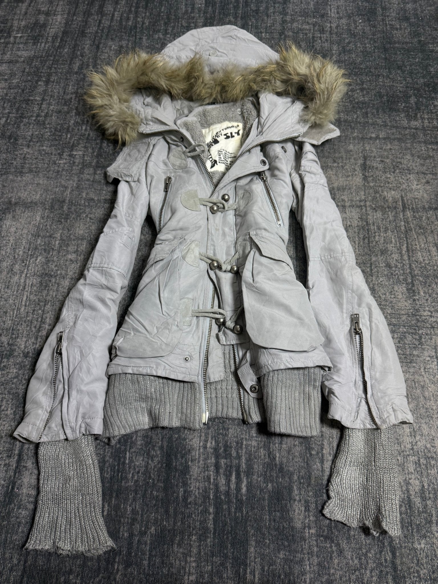 B2V - SLY JACKET༒ *RARE* vintage streetwear thrift y2k clothing by B2V_BAD2WEAR