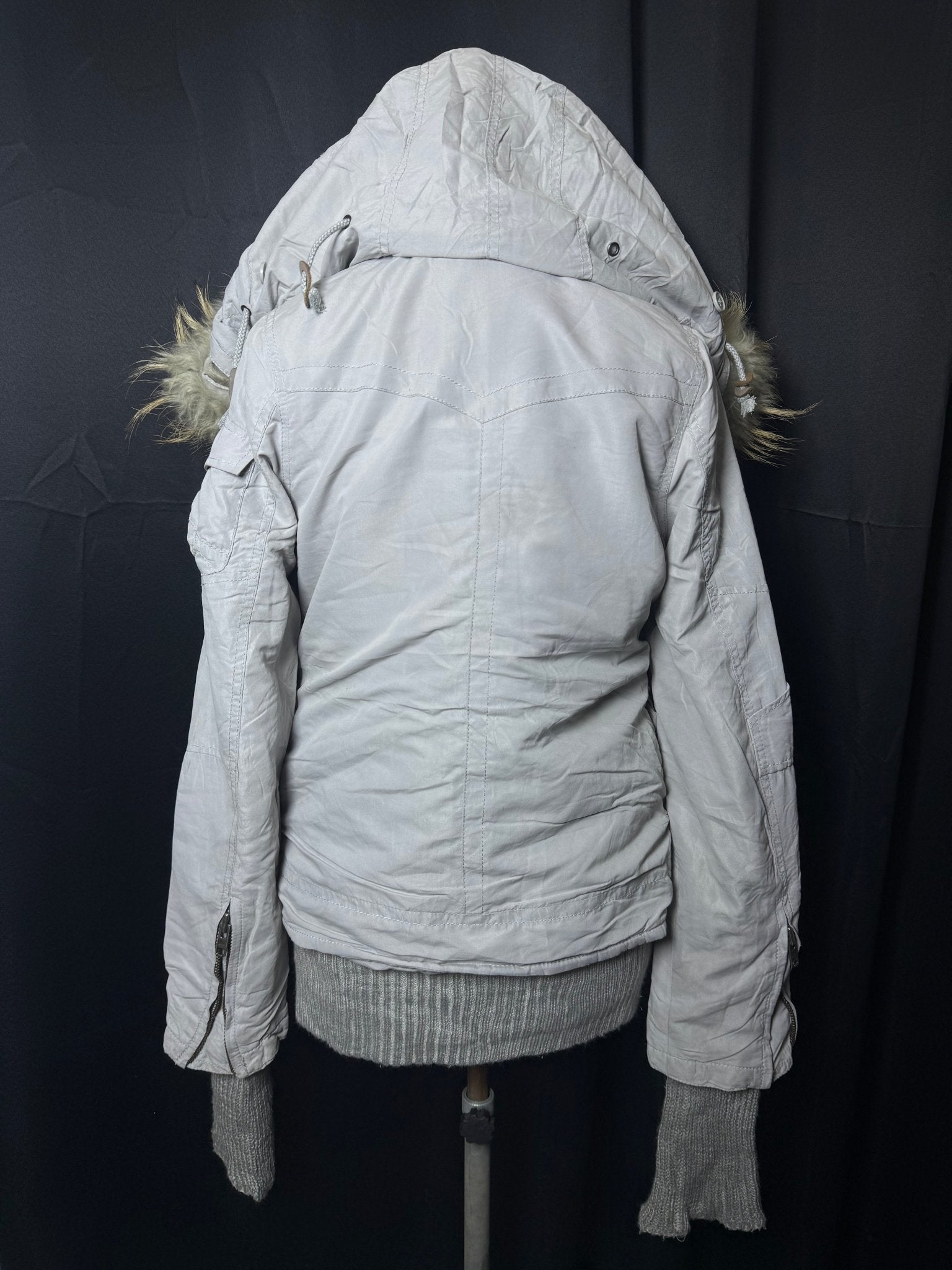 B2V - SLY JACKET༒ *RARE* vintage streetwear thrift y2k clothing by B2V_BAD2WEAR