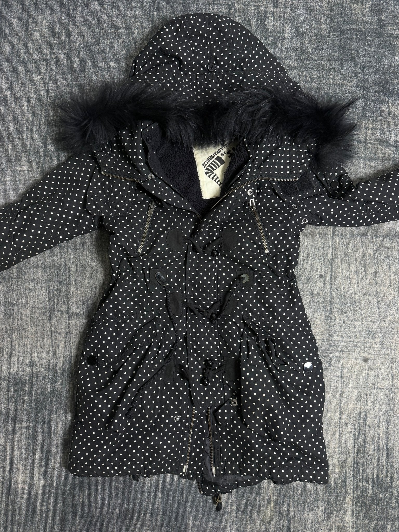 B2V - SLY JUT JUT JACKET༒ vintage streetwear thrift y2k clothing by B2V_BAD2WEAR