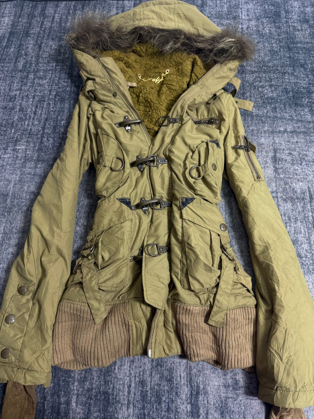 B2V - SLY KHIEV JACKET༒ vintage streetwear thrift y2k clothing by B2V_BAD2WEAR