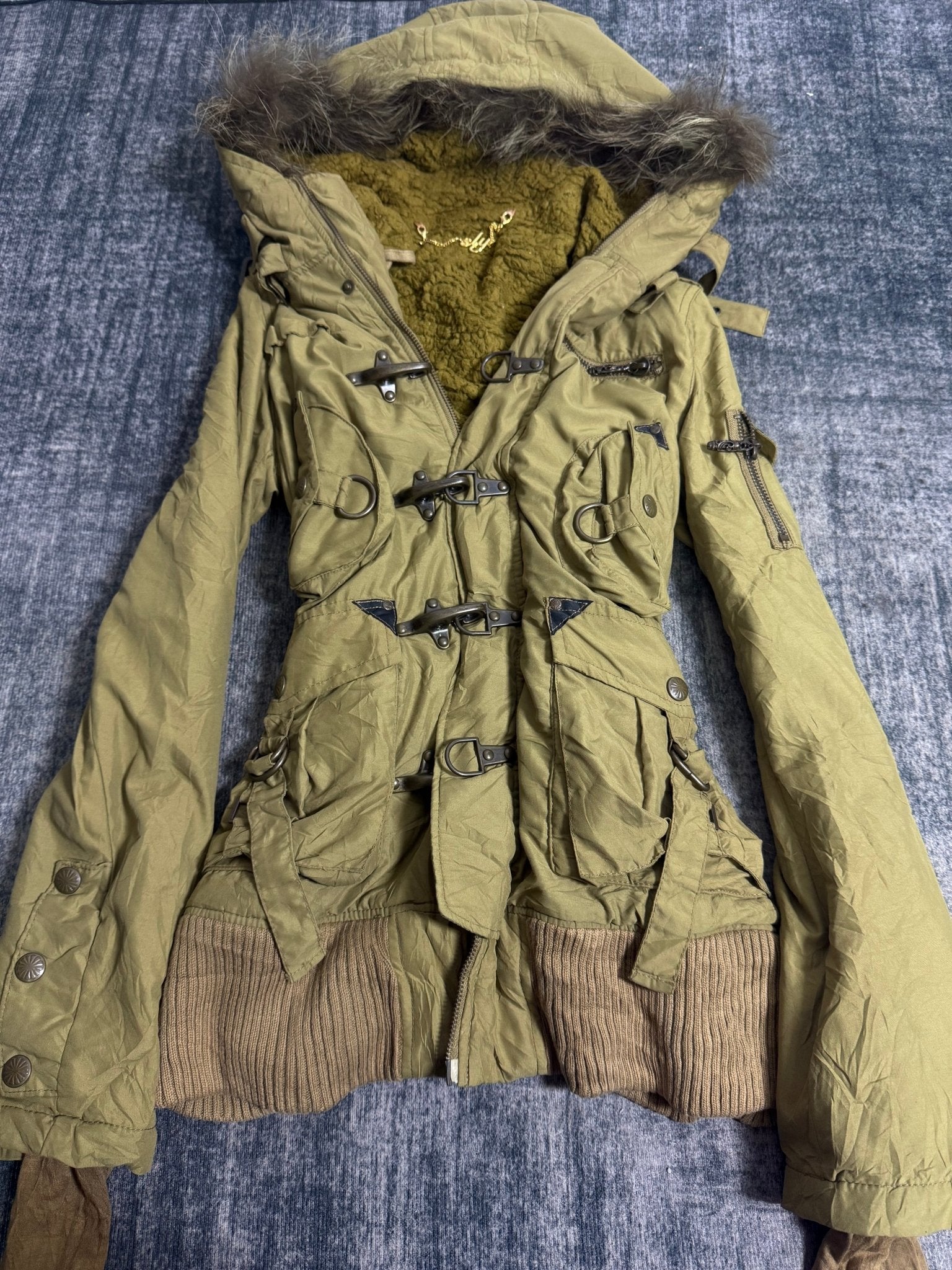 B2V - SLY KHIEV JACKET༒ vintage streetwear thrift y2k clothing by B2V_BAD2WEAR
