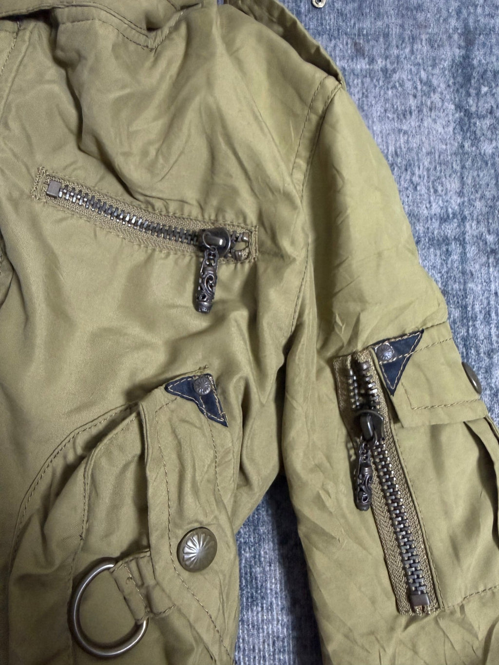 B2V - SLY KHIEV JACKET༒ vintage streetwear thrift y2k clothing by B2V_BAD2WEAR